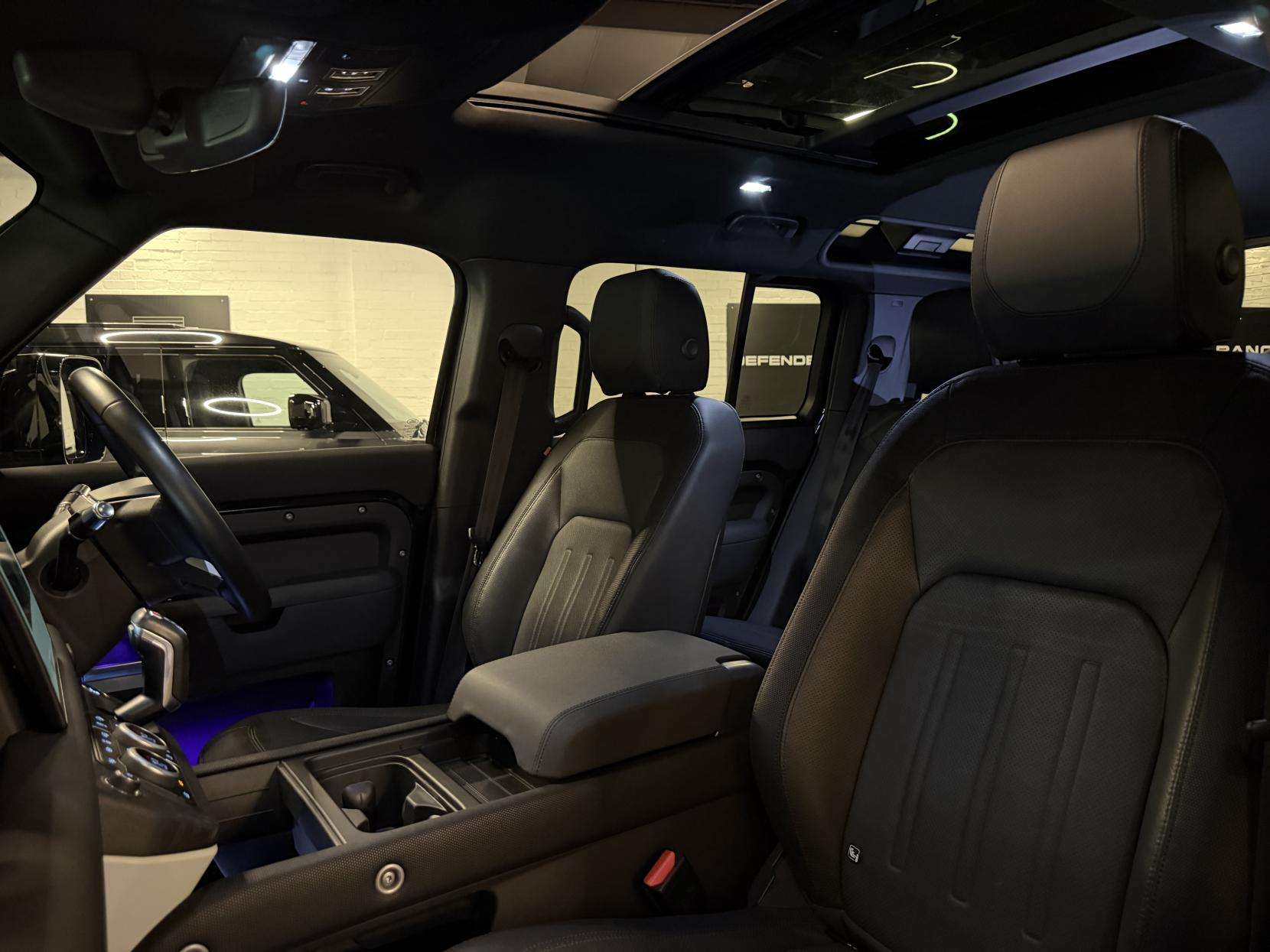 2021 LAND ROVER DEFENDER 110 2021 LAND ROVER DEFENDER 110