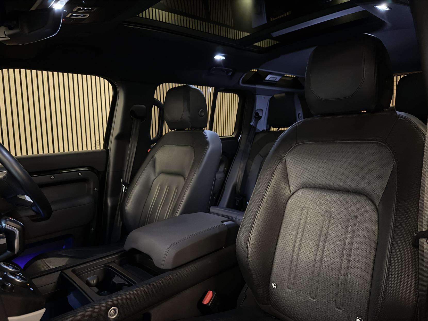 2021 LAND ROVER DEFENDER 110 2021 LAND ROVER DEFENDER 110