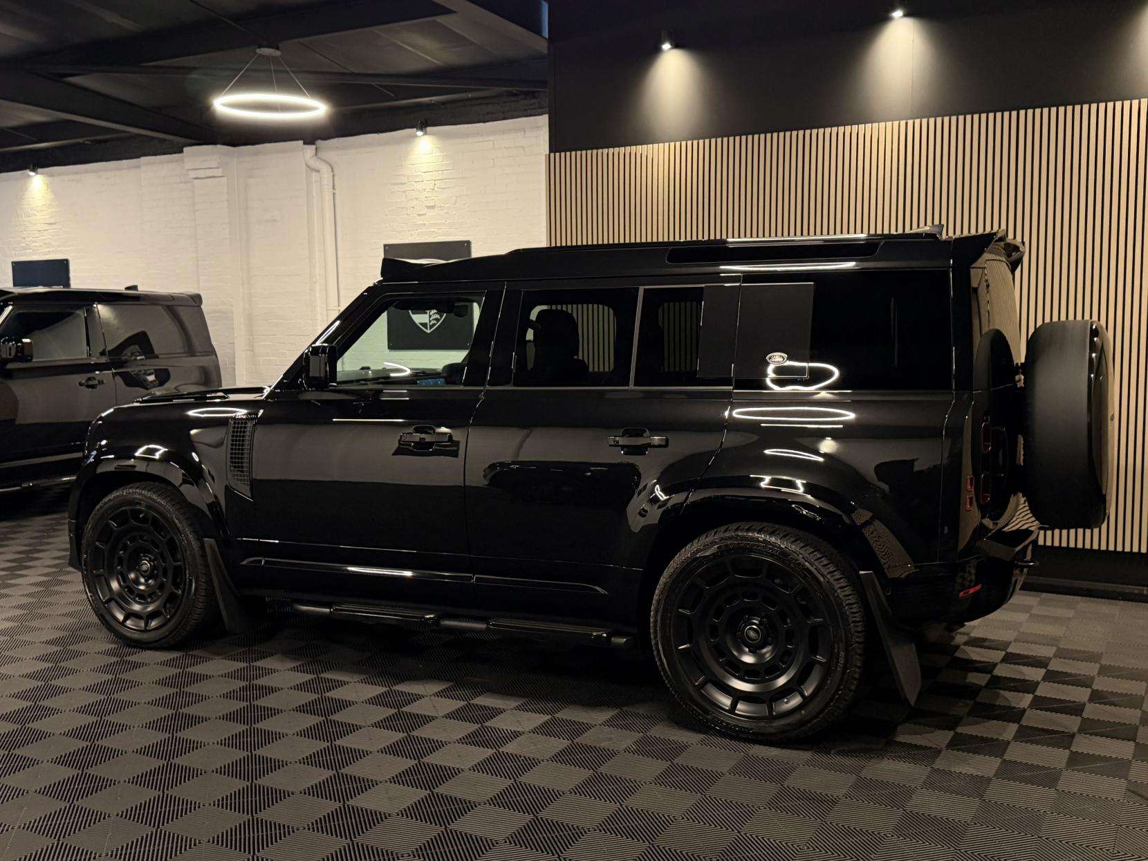 2021 LAND ROVER DEFENDER 110 2021 LAND ROVER DEFENDER 110