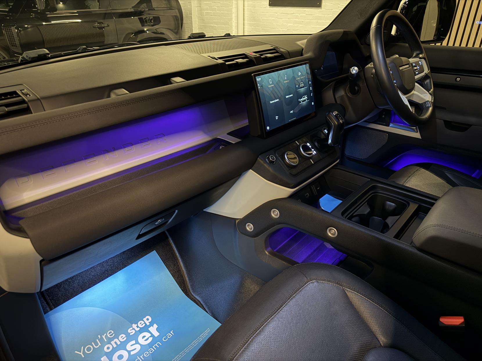 2021 LAND ROVER DEFENDER 110 2021 LAND ROVER DEFENDER 110