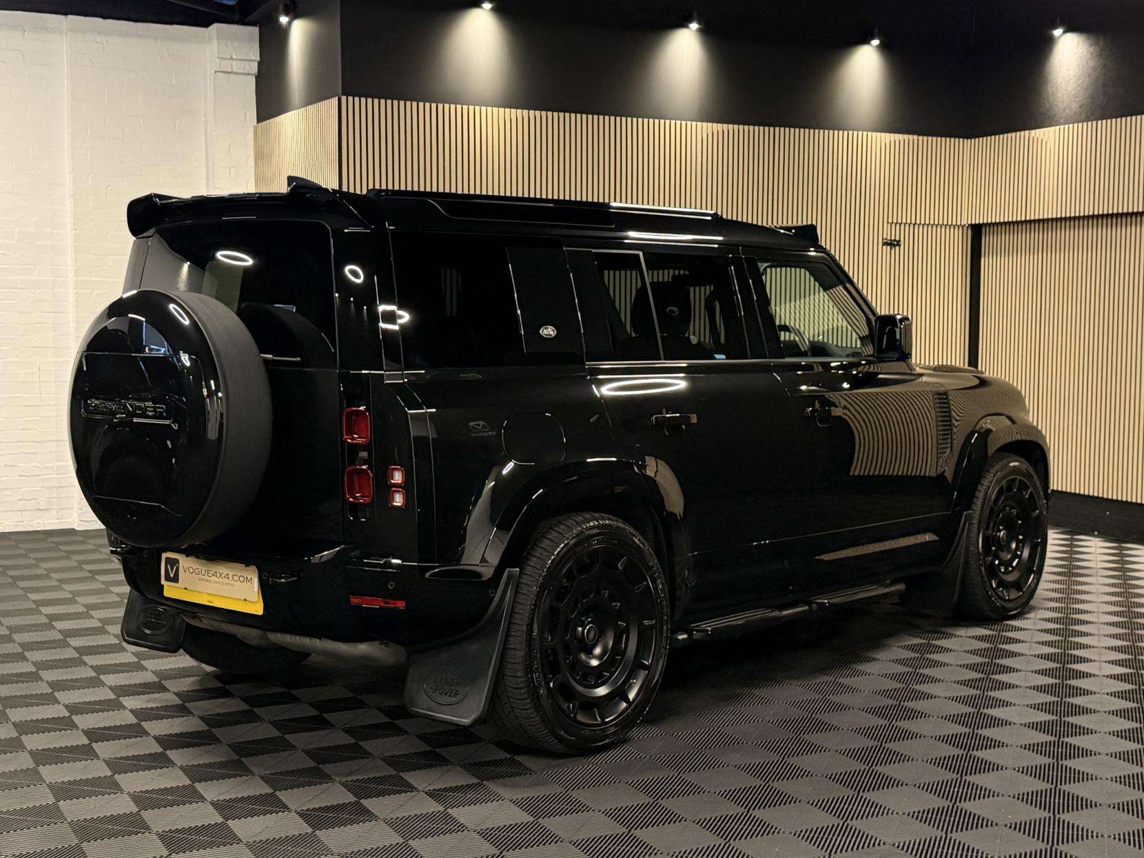 2021 LAND ROVER DEFENDER 110 2021 LAND ROVER DEFENDER 110