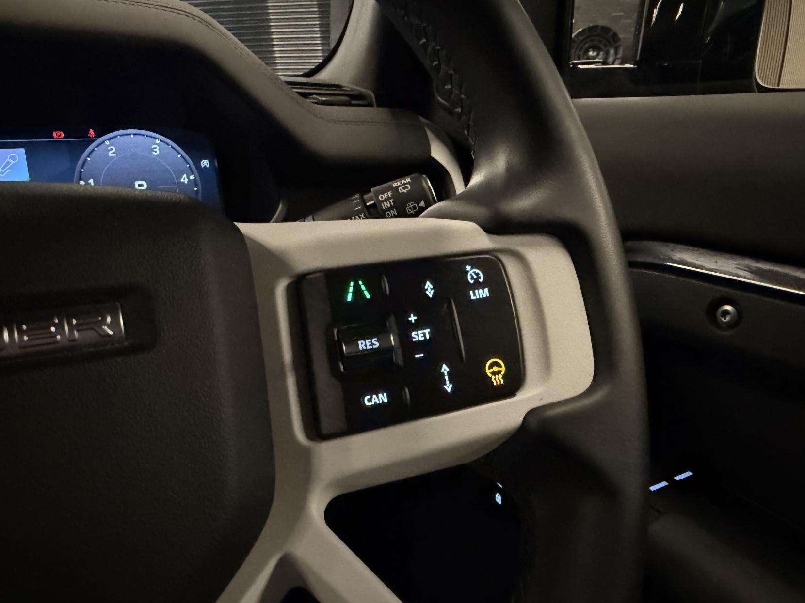 2024 LAND ROVER DEFENDER 90 2024 LAND ROVER DEFENDER 90