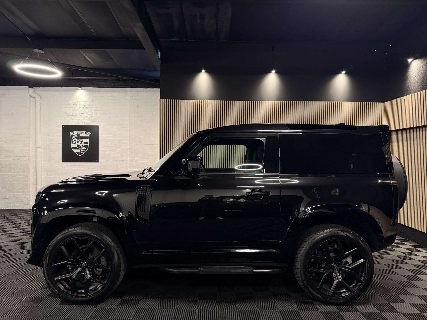 2024 LAND ROVER DEFENDER 90 2024 LAND ROVER DEFENDER 90