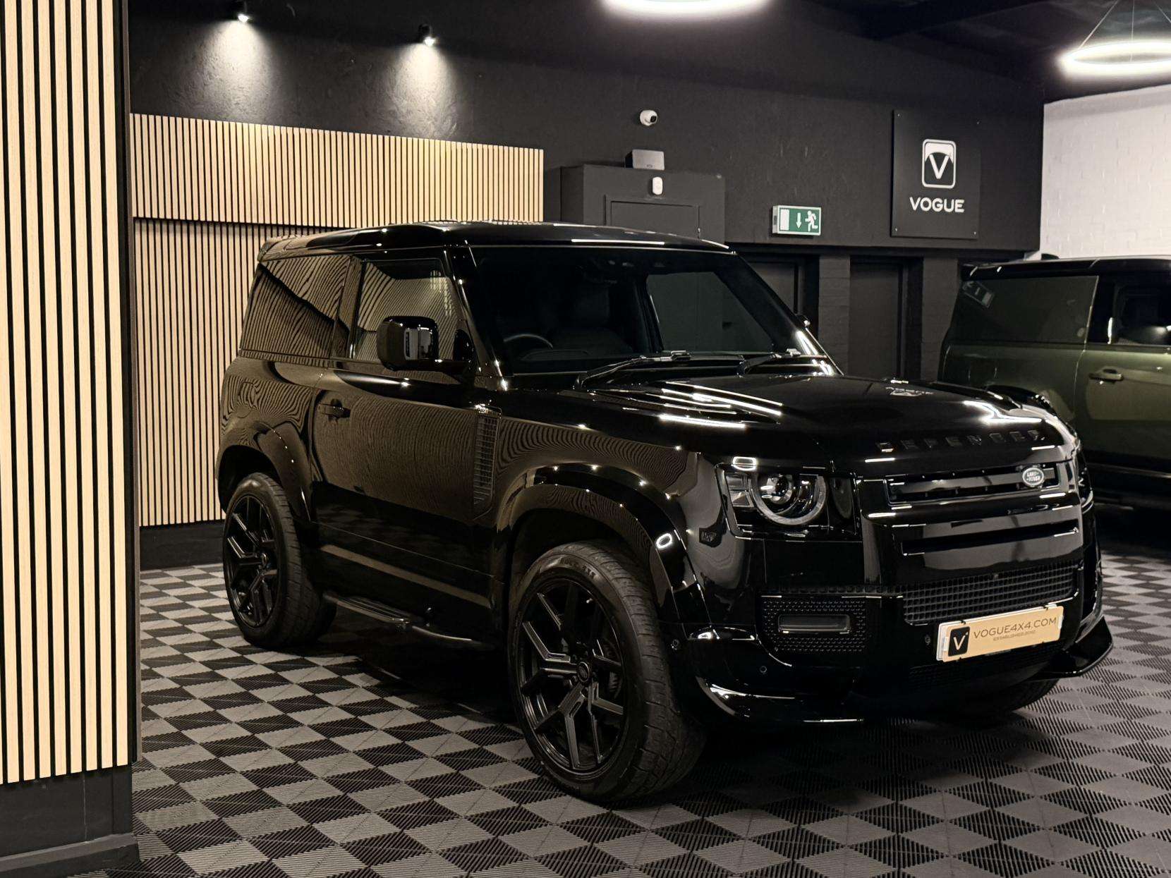 2024 LAND ROVER DEFENDER 90 2024 LAND ROVER DEFENDER 90