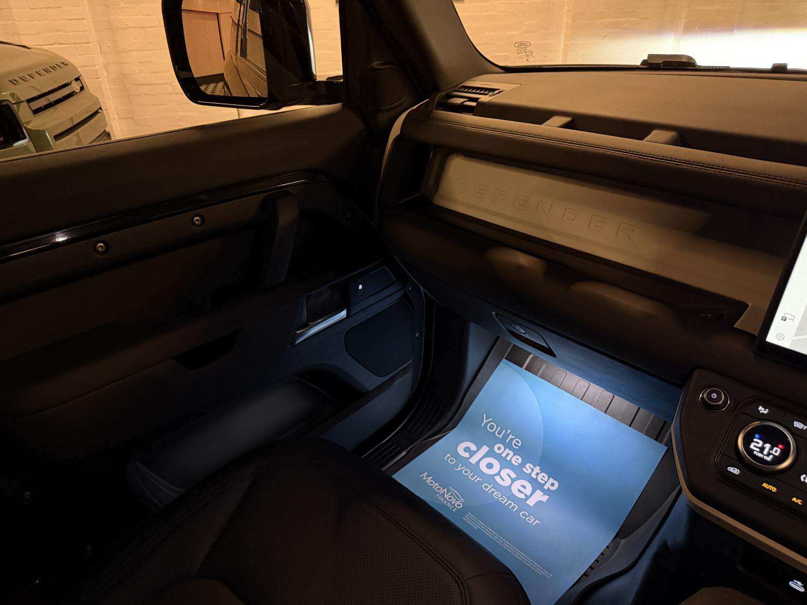 2024 LAND ROVER DEFENDER 90 2024 LAND ROVER DEFENDER 90