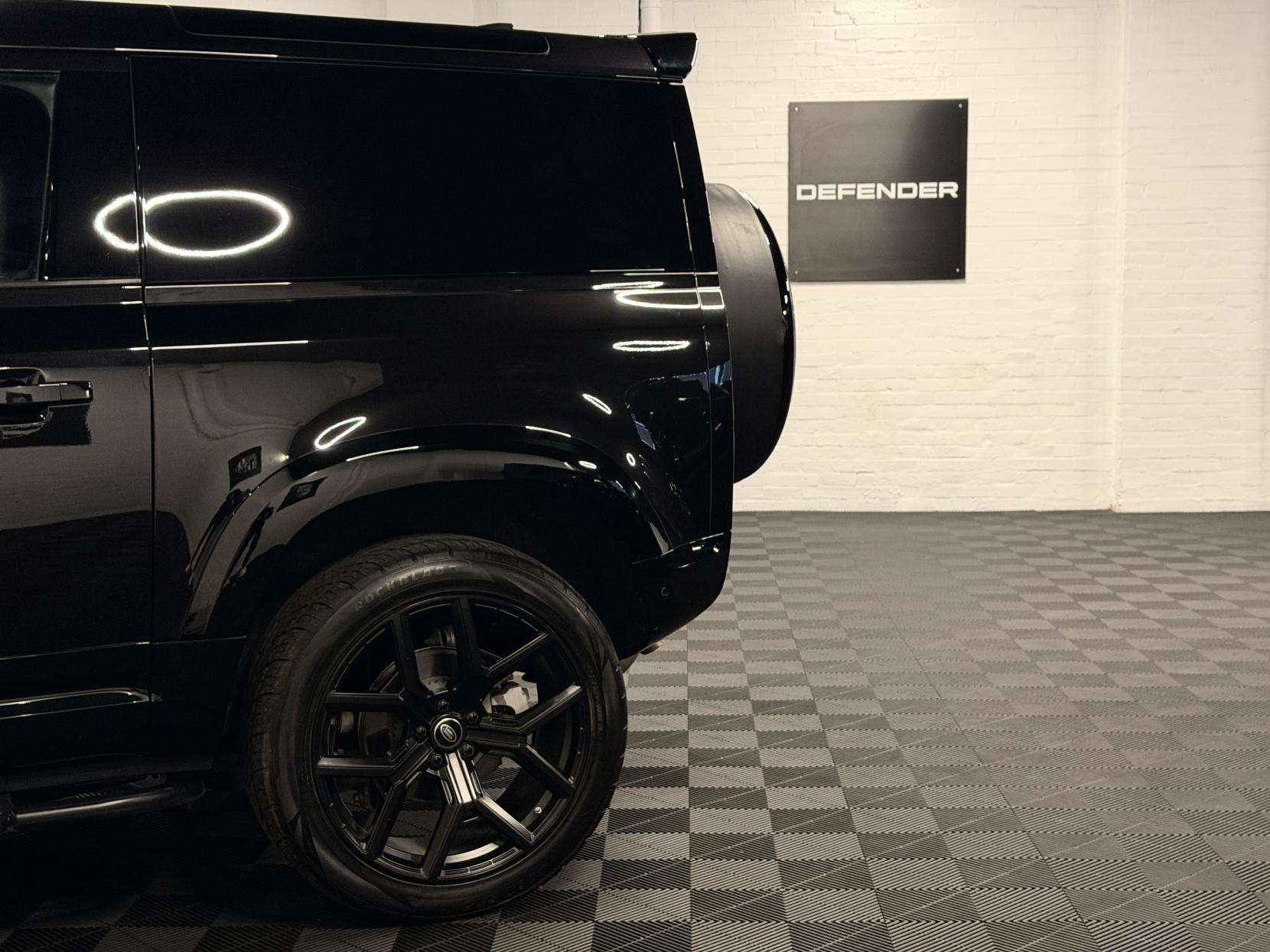 2024 LAND ROVER DEFENDER 90 2024 LAND ROVER DEFENDER 90