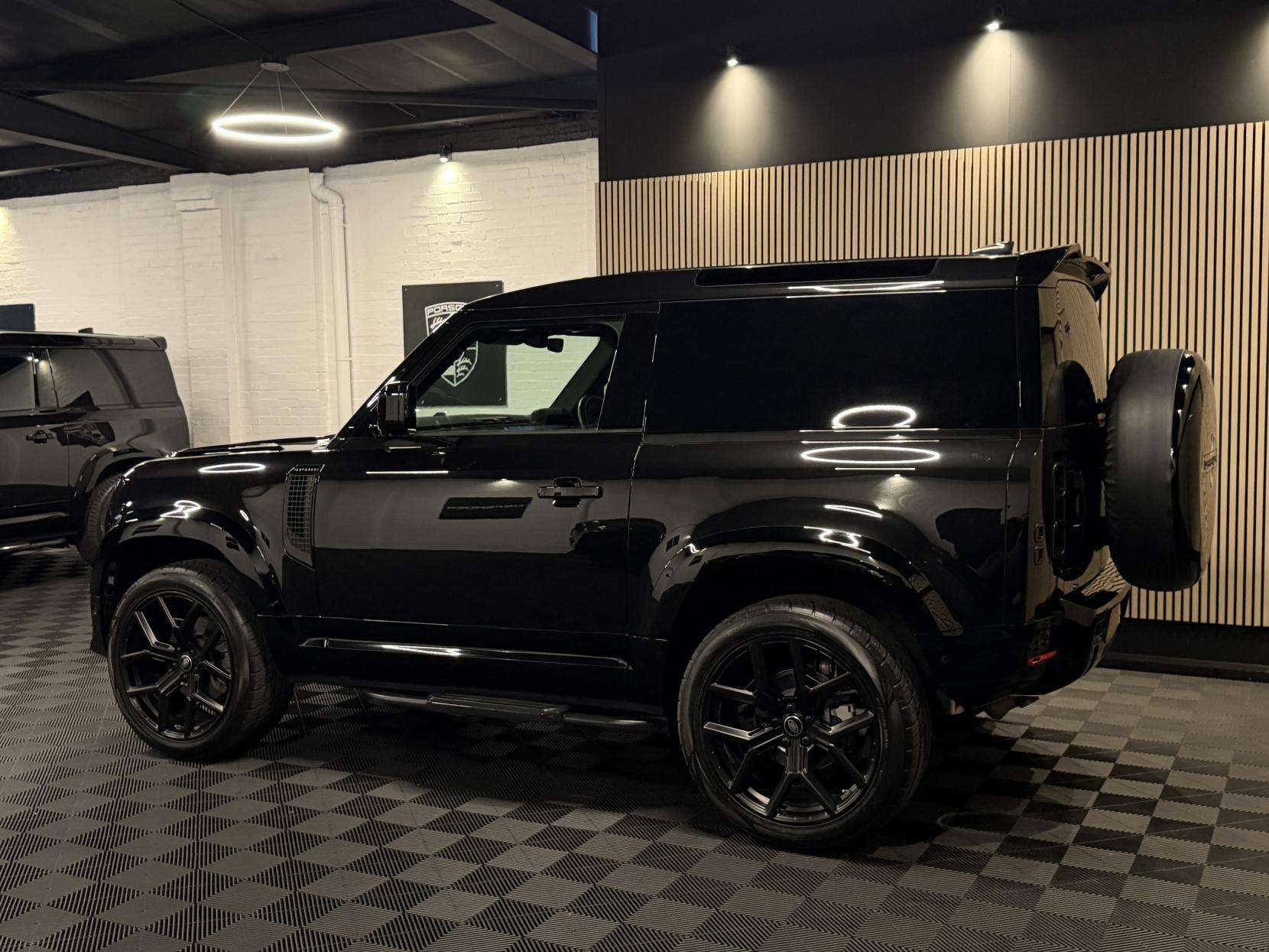 2024 LAND ROVER DEFENDER 90 2024 LAND ROVER DEFENDER 90