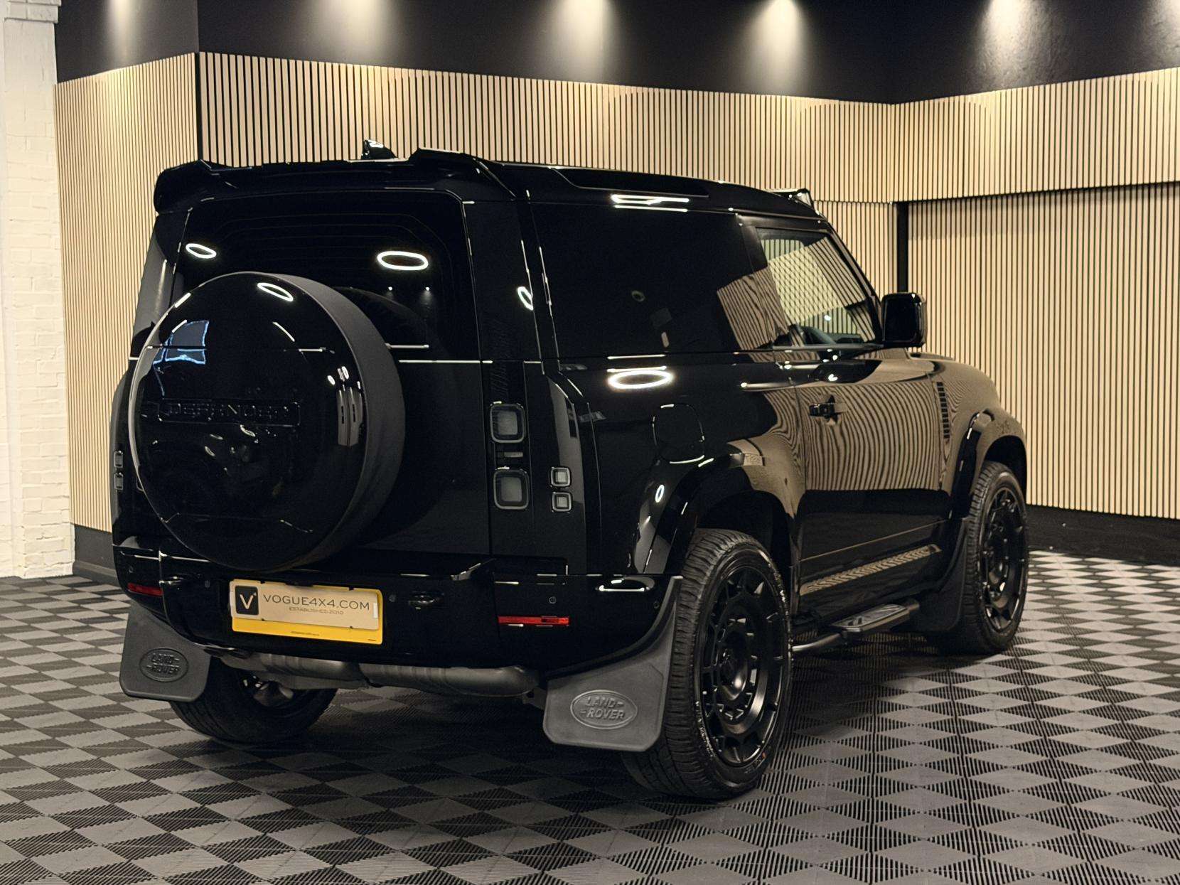 2026 LAND ROVER DEFENDER 90 2026 LAND ROVER DEFENDER 90