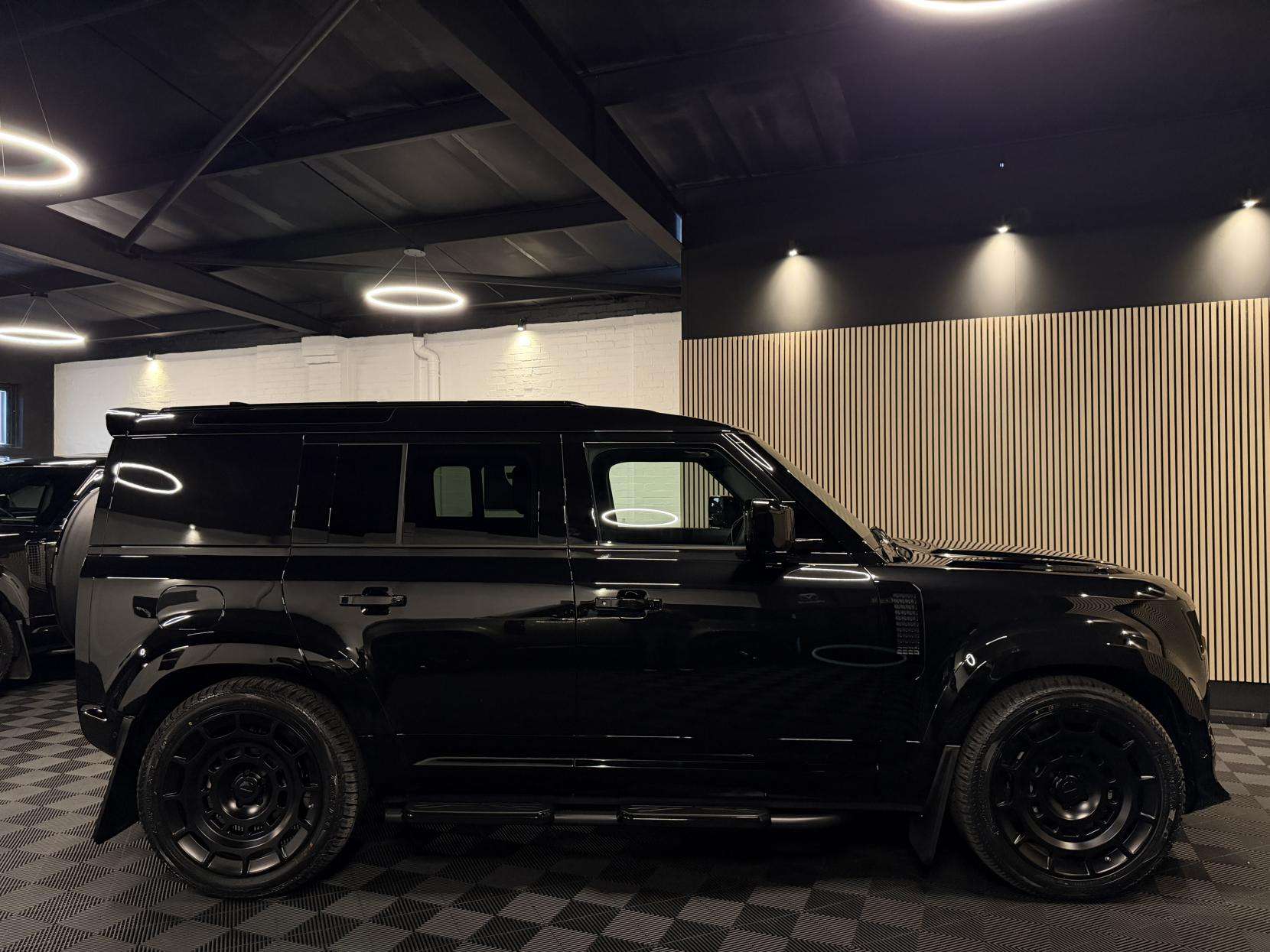 2025 LAND ROVER DEFENDER 110 2025 LAND ROVER DEFENDER 110