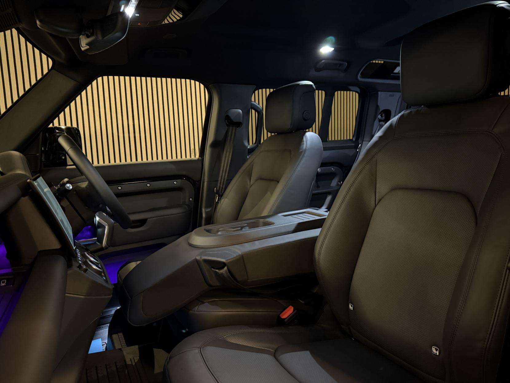 2025 LAND ROVER DEFENDER 110 2025 LAND ROVER DEFENDER 110