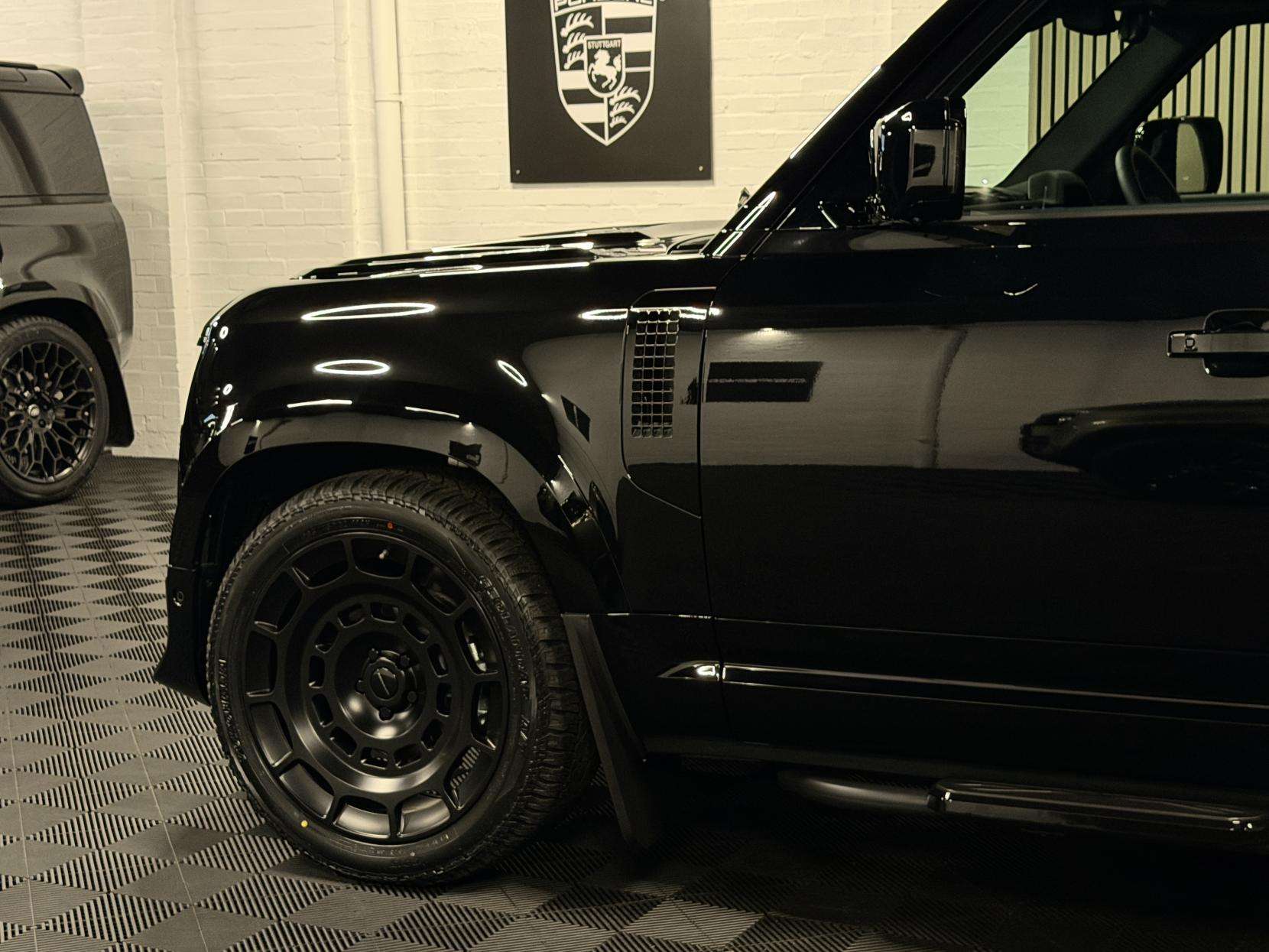 2025 LAND ROVER DEFENDER 110 2025 LAND ROVER DEFENDER 110