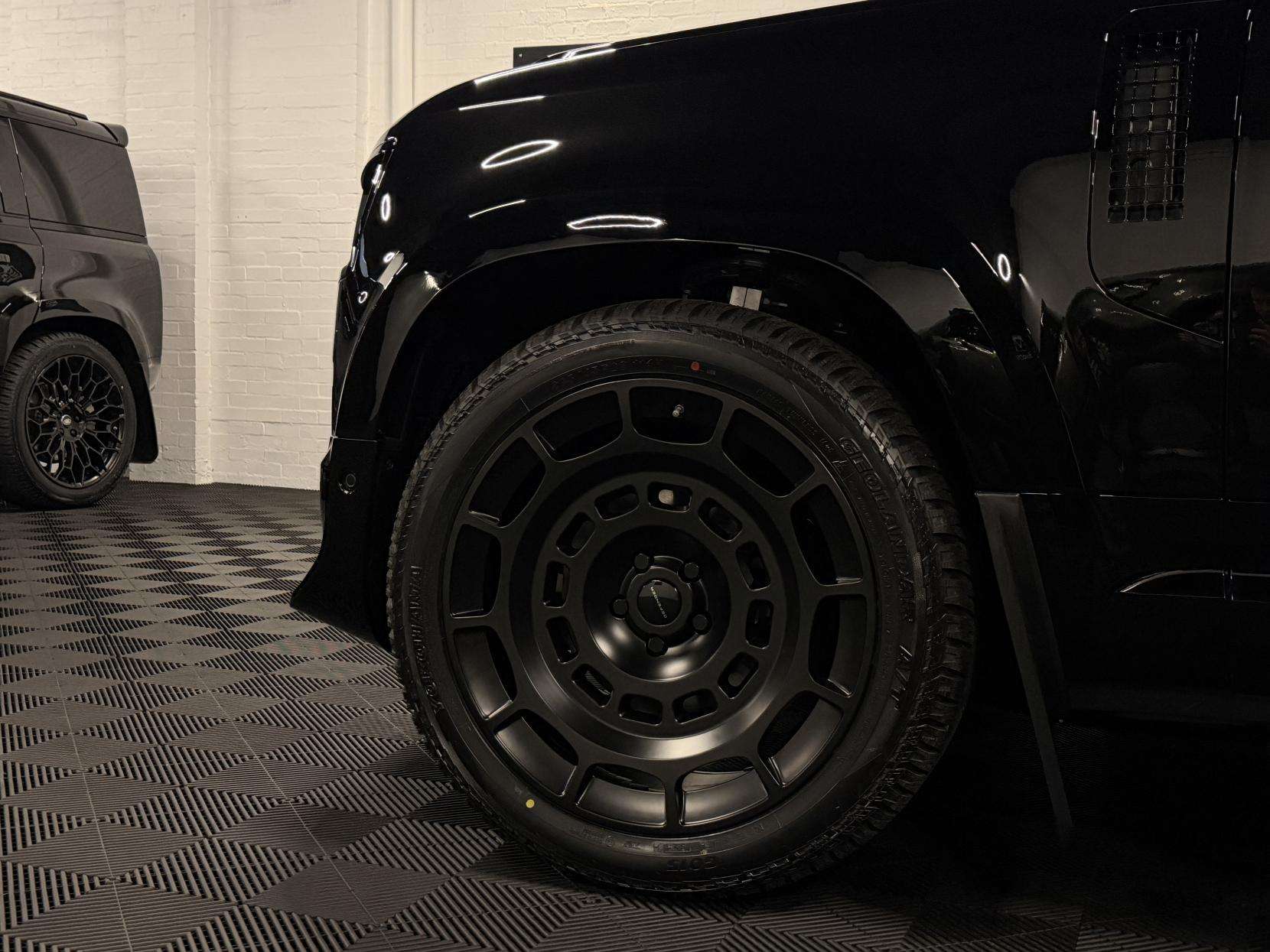 2025 LAND ROVER DEFENDER 110 2025 LAND ROVER DEFENDER 110