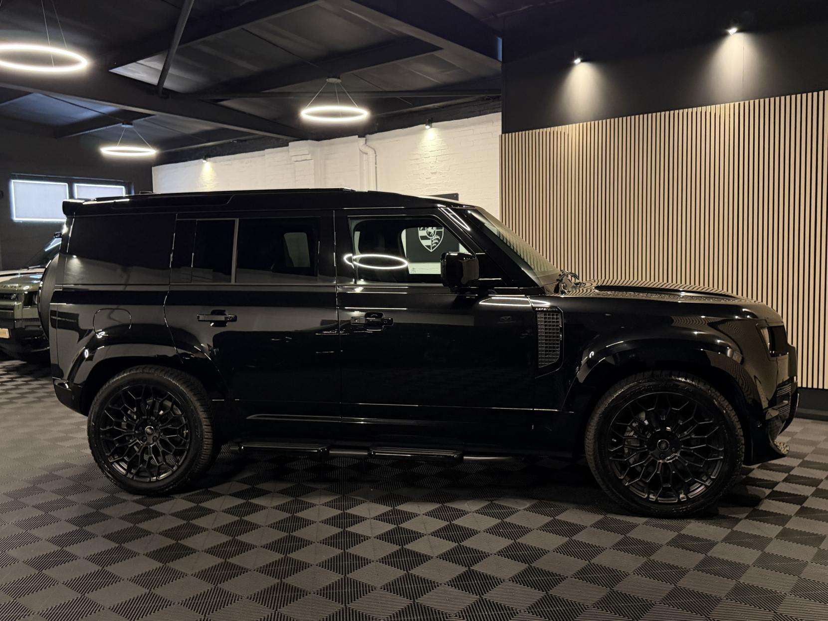 2025 LAND ROVER DEFENDER 110 2025 LAND ROVER DEFENDER 110