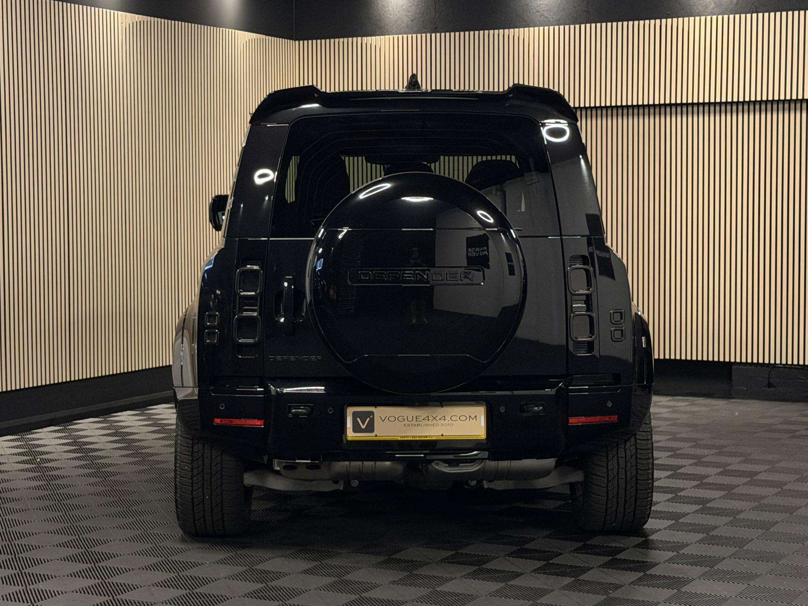 2025 LAND ROVER DEFENDER 110 2025 LAND ROVER DEFENDER 110