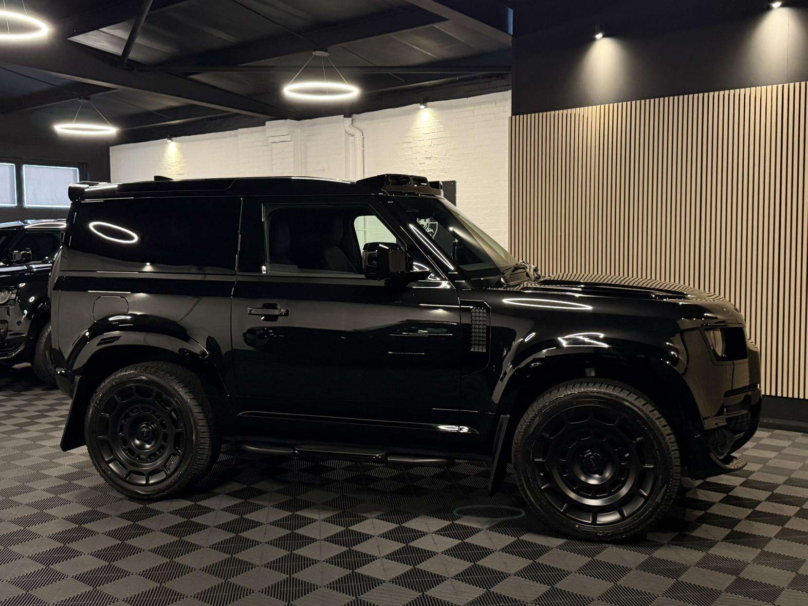 2025 LAND ROVER DEFENDER 90 2025 LAND ROVER DEFENDER 90