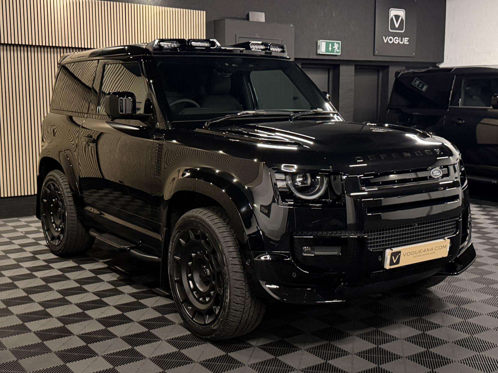 2025 LAND ROVER DEFENDER 90 2025 LAND ROVER DEFENDER 90