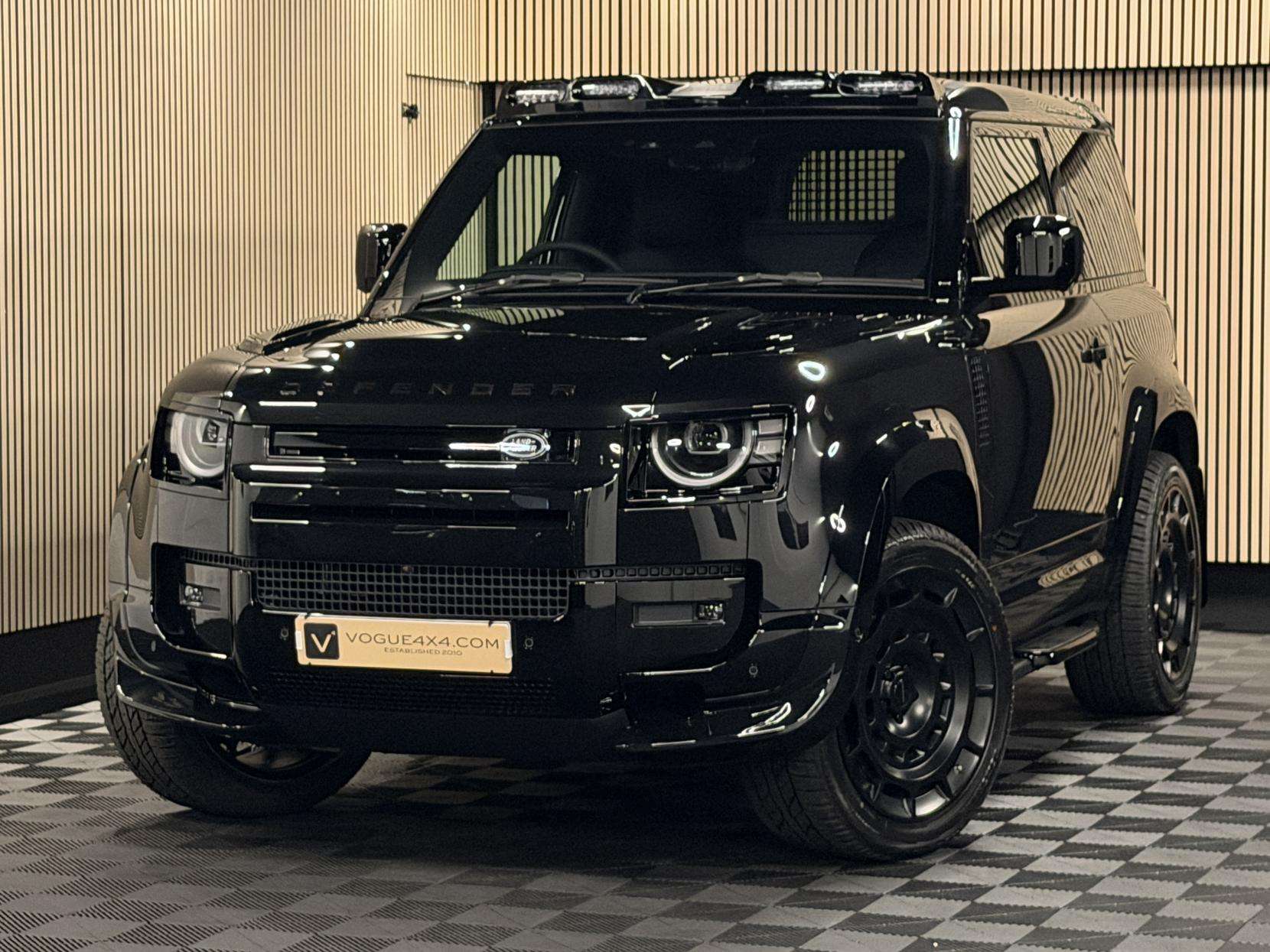 2025 LAND ROVER DEFENDER 90 2025 LAND ROVER DEFENDER 90