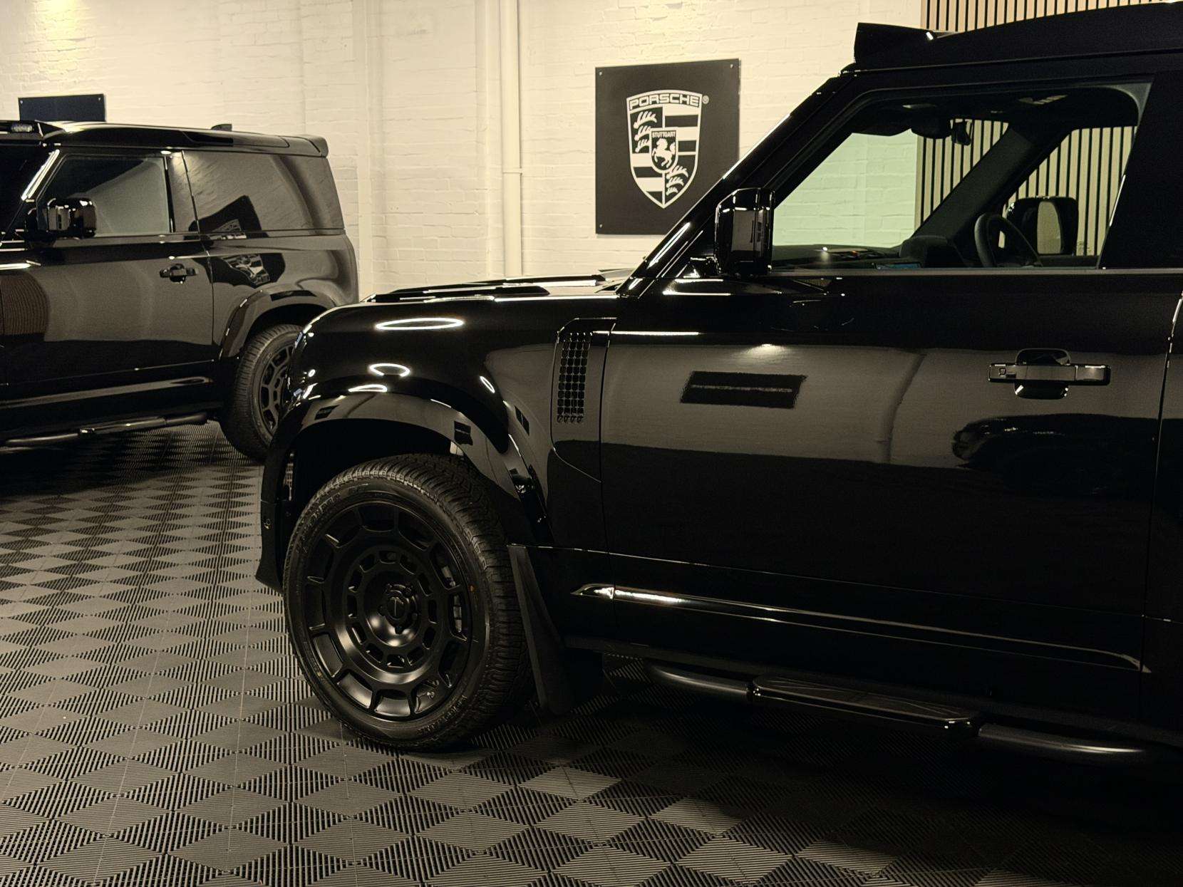 2025 LAND ROVER DEFENDER 90 2025 LAND ROVER DEFENDER 90