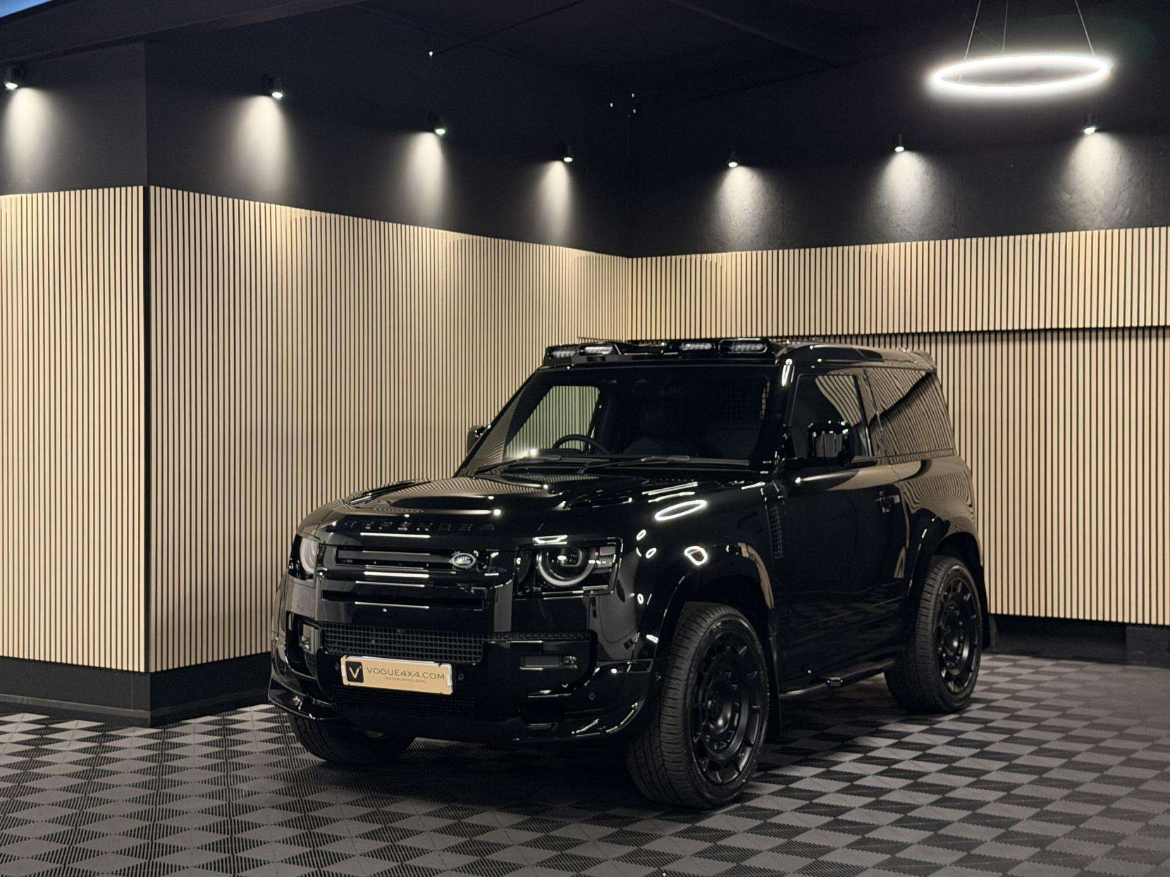 2025 LAND ROVER DEFENDER 90 2025 LAND ROVER DEFENDER 90