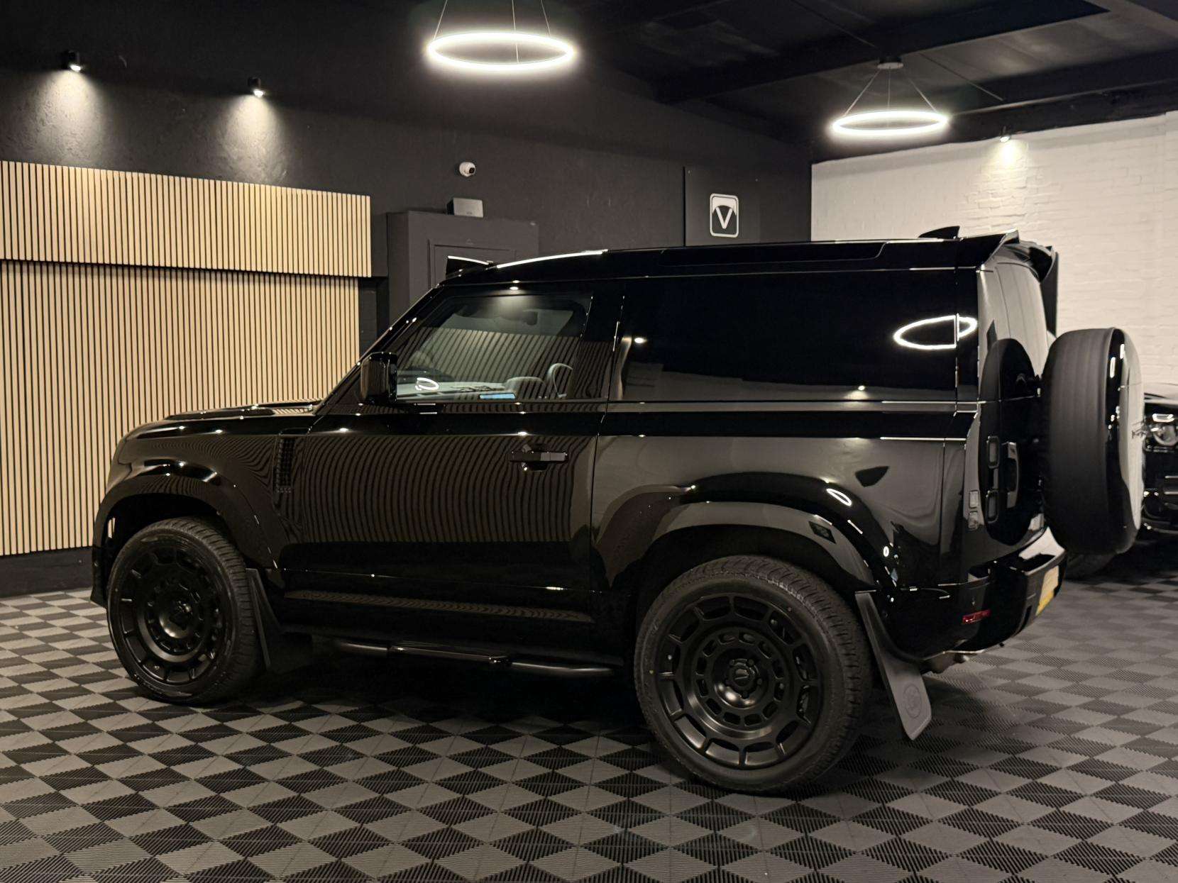 2025 LAND ROVER DEFENDER 90 2025 LAND ROVER DEFENDER 90