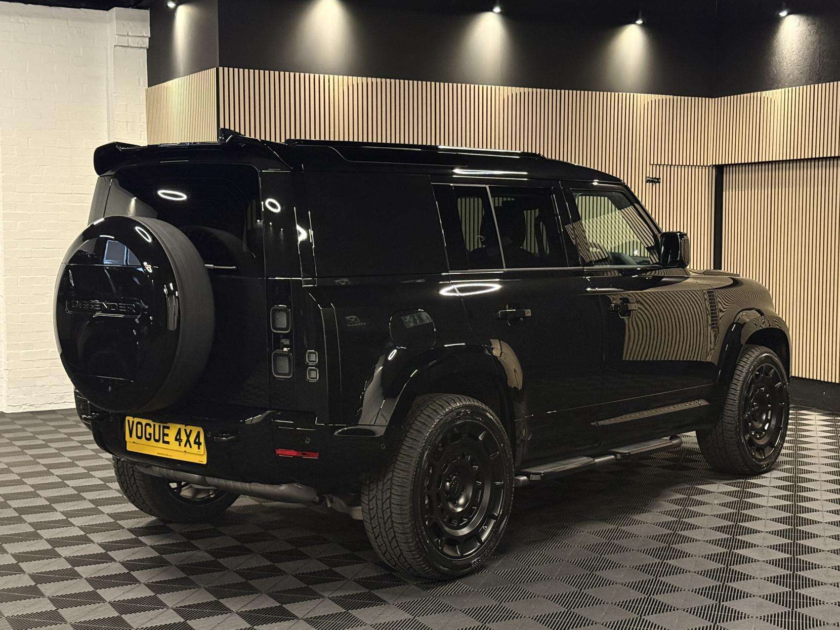 2025 LAND ROVER DEFENDER 110 2025 LAND ROVER DEFENDER 110