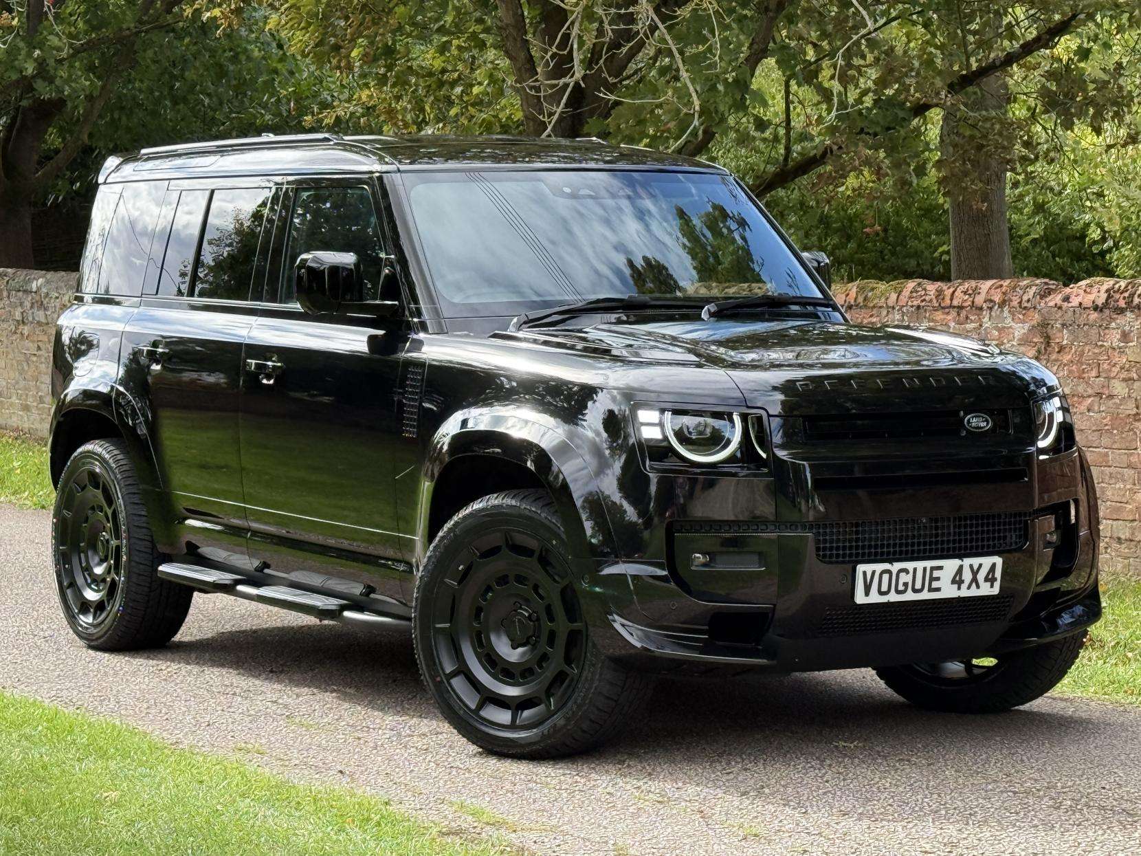 2025 LAND ROVER DEFENDER 110 2025 LAND ROVER DEFENDER 110