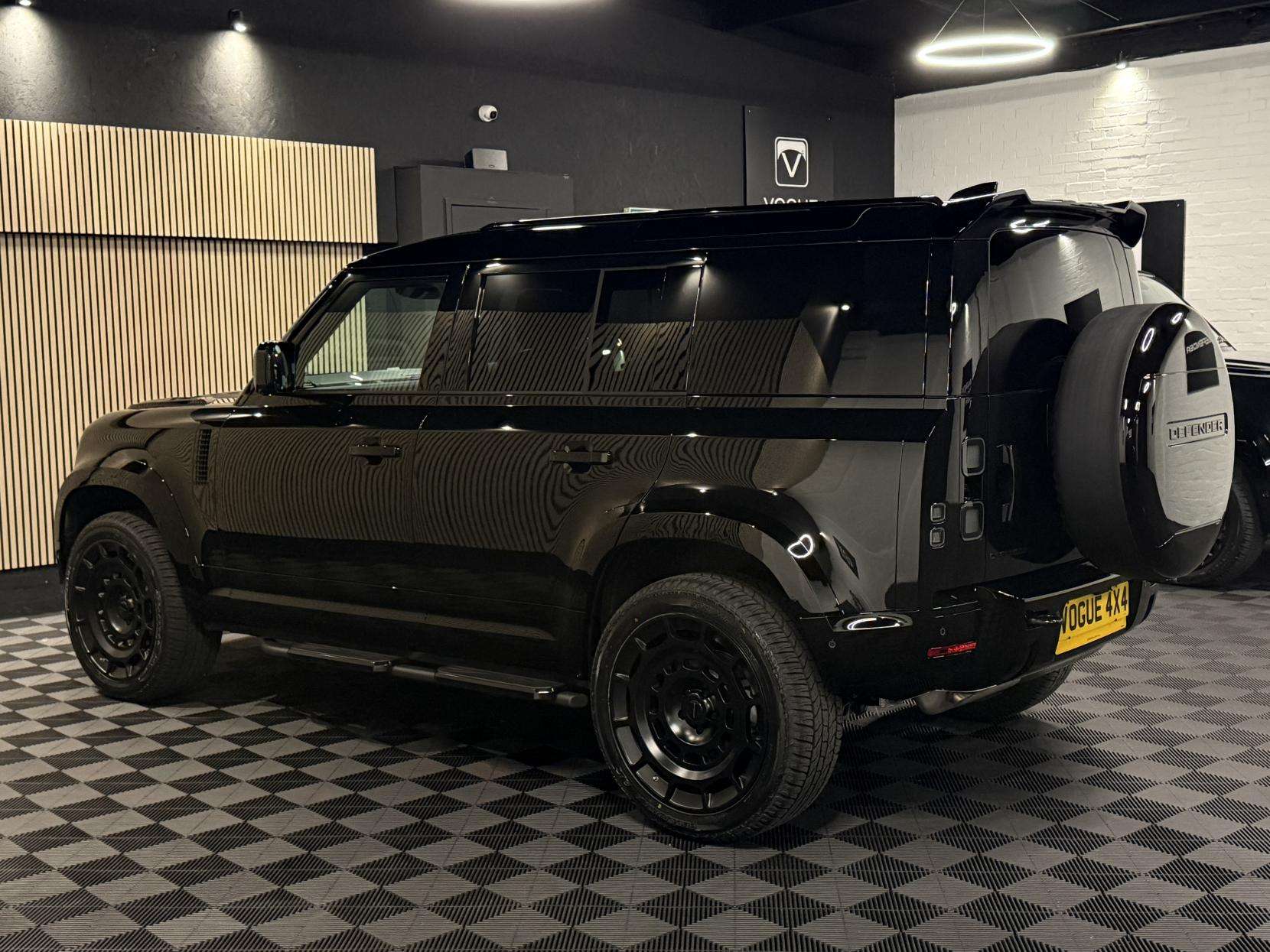 2025 LAND ROVER DEFENDER 110 2025 LAND ROVER DEFENDER 110