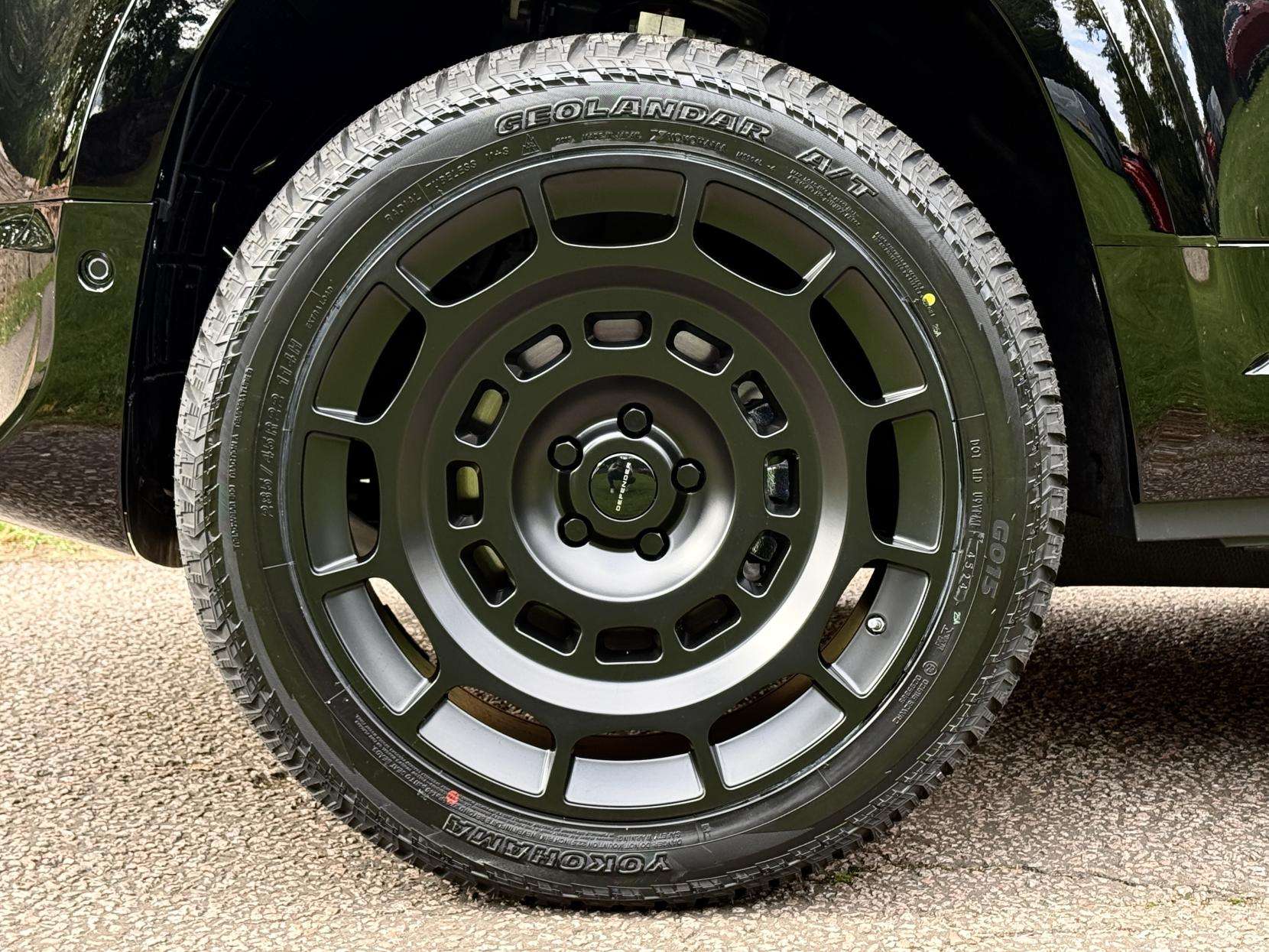 2025 LAND ROVER DEFENDER 110 2025 LAND ROVER DEFENDER 110