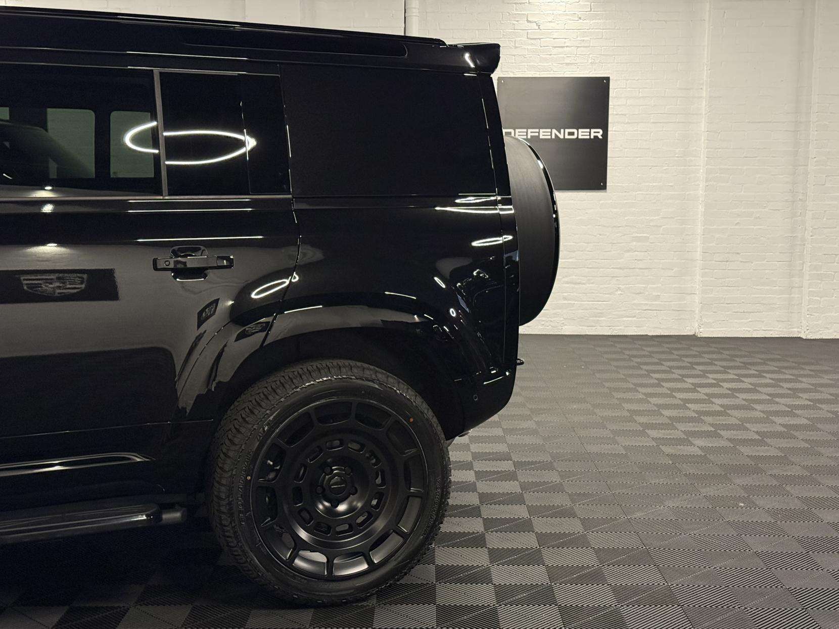 2025 LAND ROVER DEFENDER 110 2025 LAND ROVER DEFENDER 110