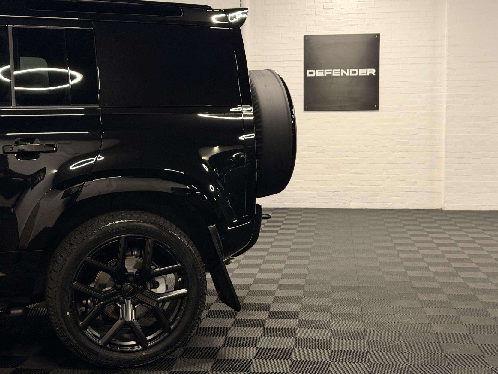 2025 LAND ROVER DEFENDER 110 2025 LAND ROVER DEFENDER 110