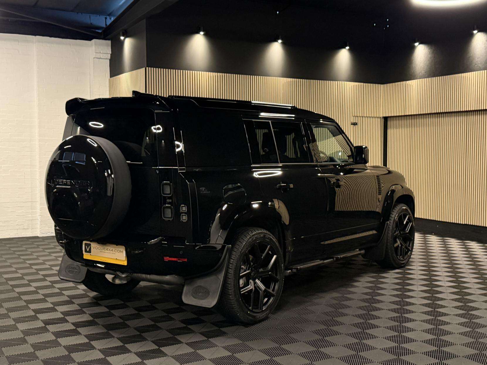 2025 LAND ROVER DEFENDER 110 2025 LAND ROVER DEFENDER 110