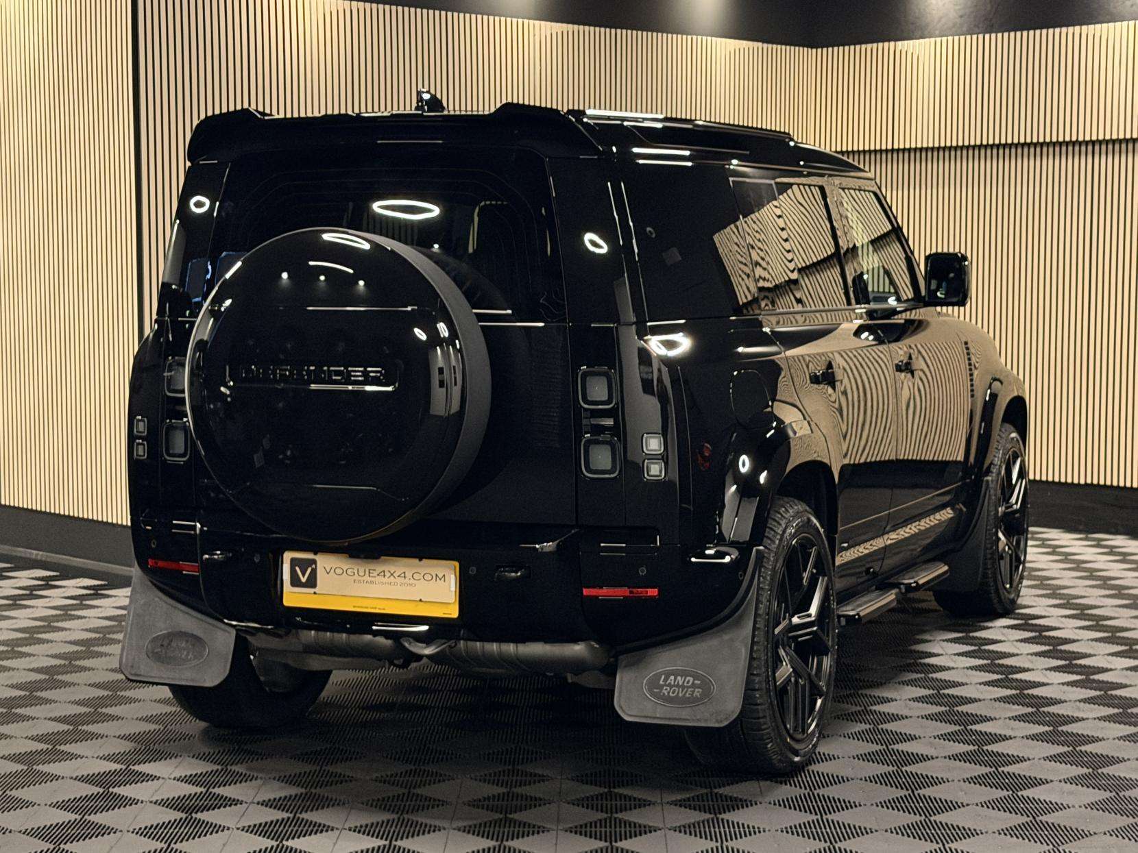 2025 LAND ROVER DEFENDER 110 2025 LAND ROVER DEFENDER 110