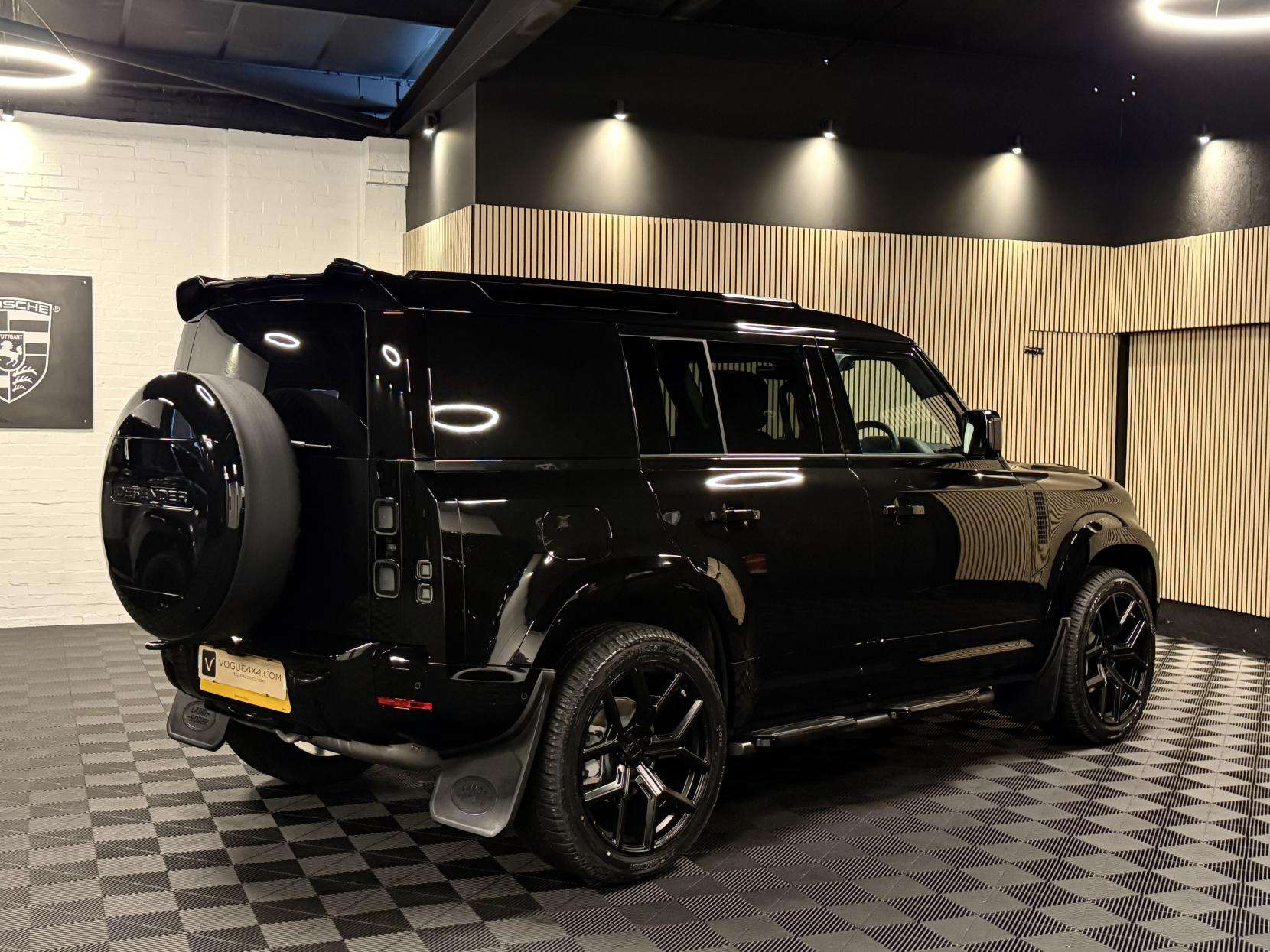 2025 LAND ROVER DEFENDER 110 2025 LAND ROVER DEFENDER 110