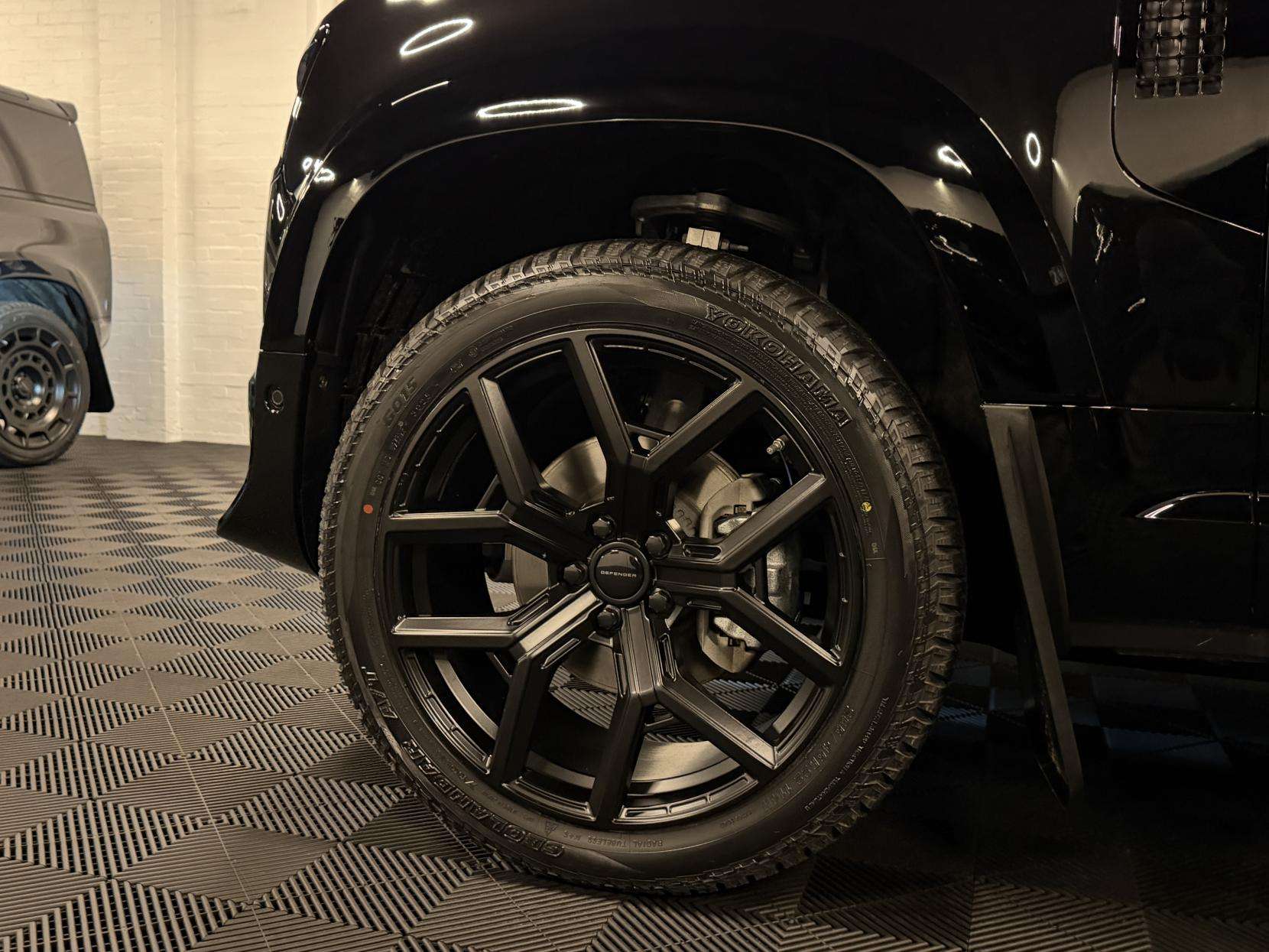 2025 LAND ROVER DEFENDER 110 2025 LAND ROVER DEFENDER 110