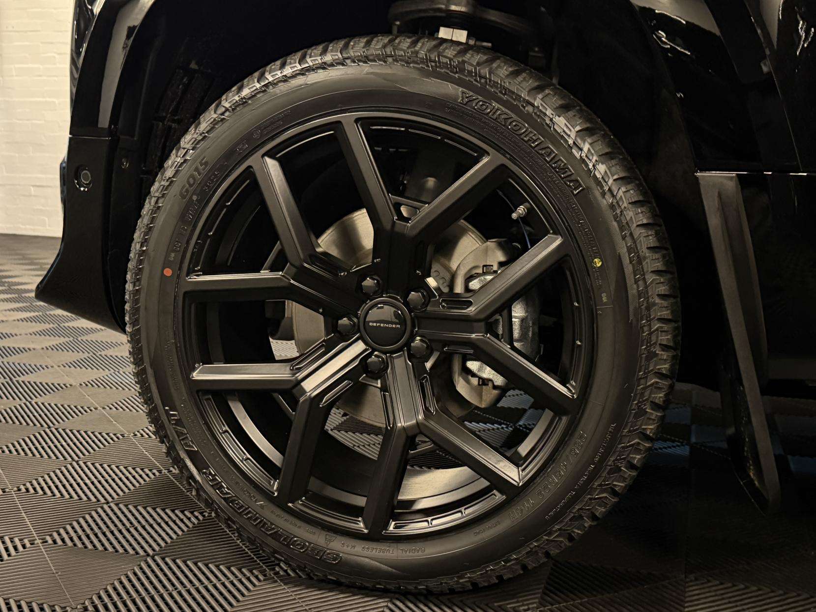 2025 LAND ROVER DEFENDER 110 2025 LAND ROVER DEFENDER 110