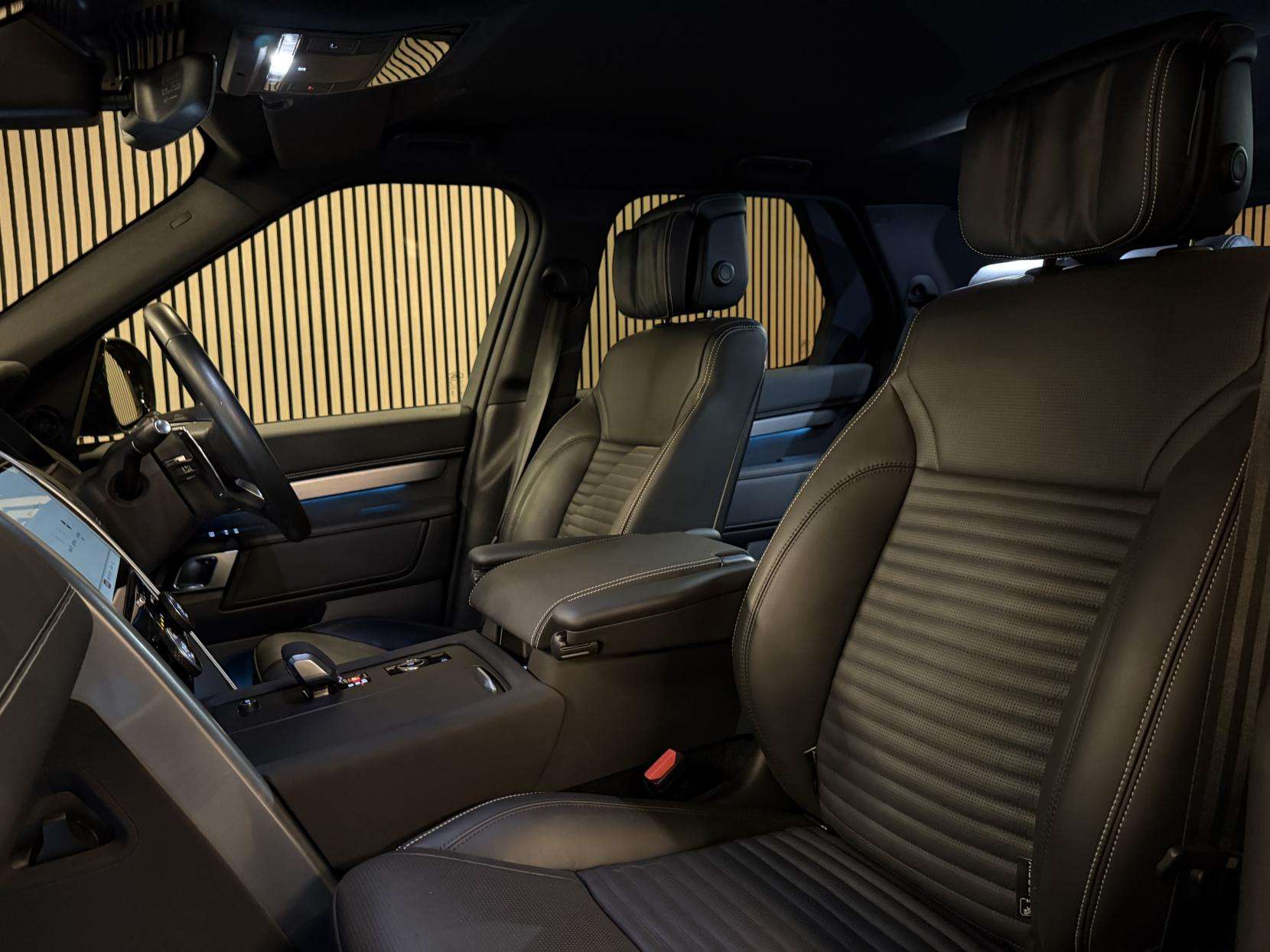 2024 LAND ROVER DISCOVERY 2024 LAND ROVER DISCOVERY