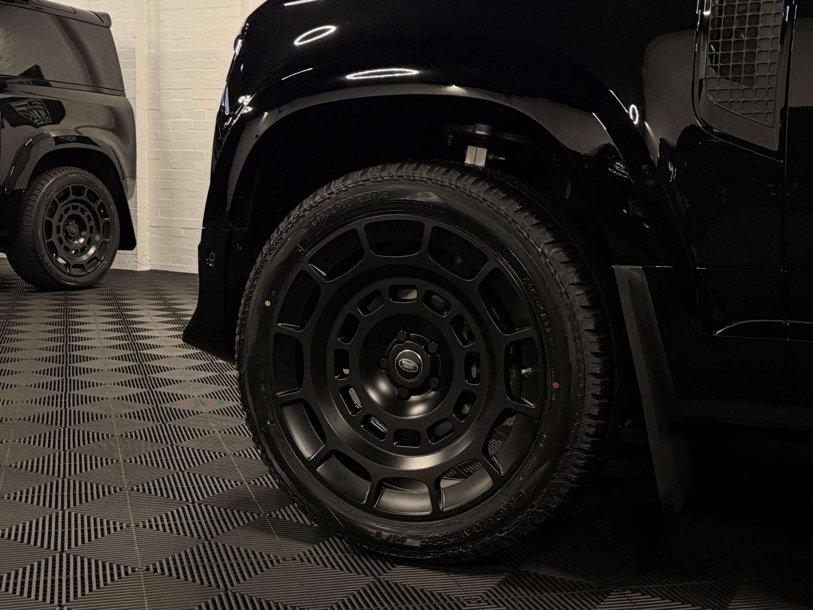 2025 LAND ROVER DEFENDER 90 2025 LAND ROVER DEFENDER 90