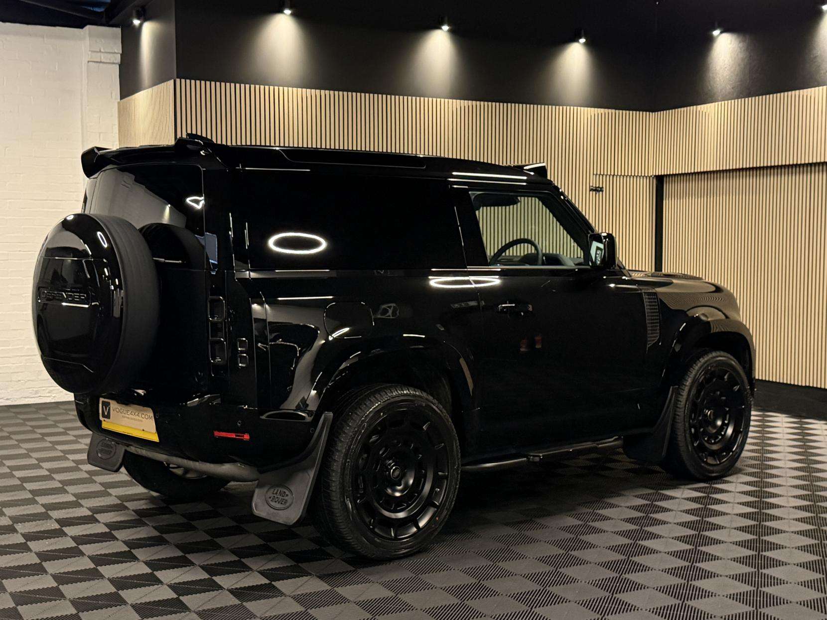 2025 LAND ROVER DEFENDER 90 2025 LAND ROVER DEFENDER 90