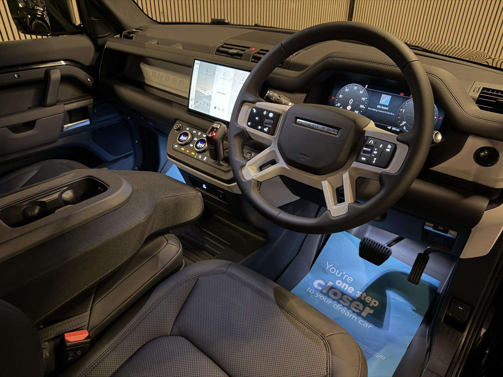 2025 LAND ROVER DEFENDER 90 2025 LAND ROVER DEFENDER 90