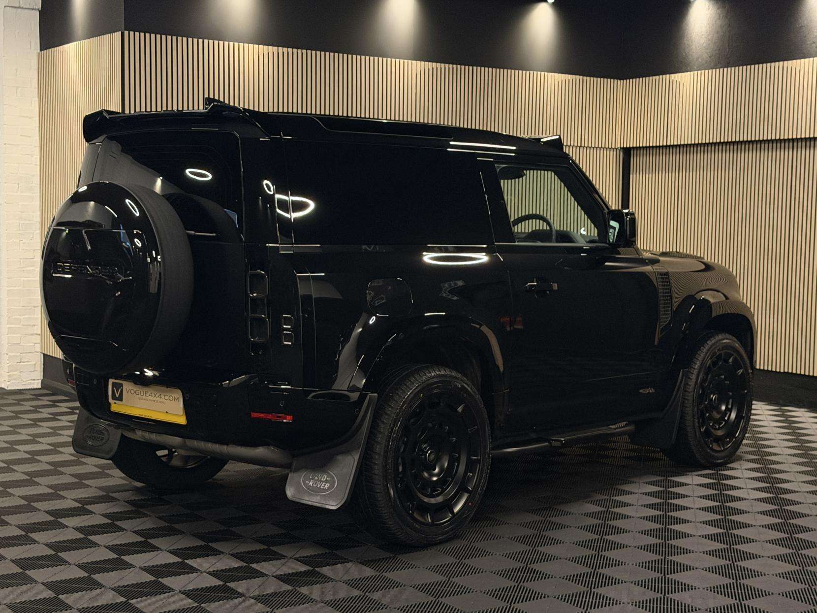 2025 LAND ROVER DEFENDER 90 2025 LAND ROVER DEFENDER 90