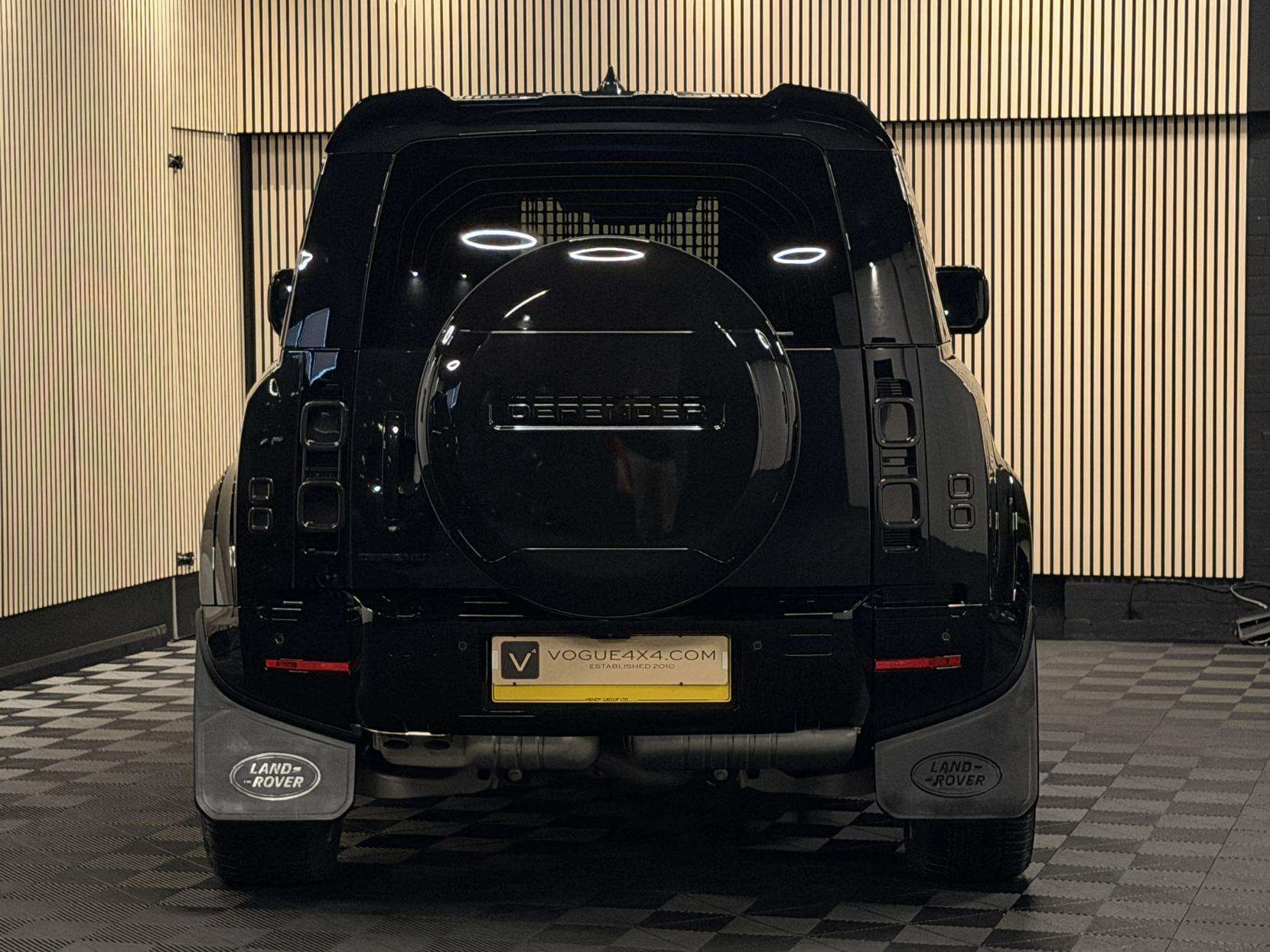 2025 LAND ROVER DEFENDER 90 2025 LAND ROVER DEFENDER 90