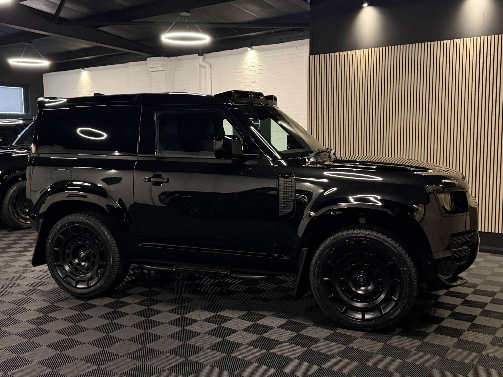 2025 LAND ROVER DEFENDER 90 2025 LAND ROVER DEFENDER 90