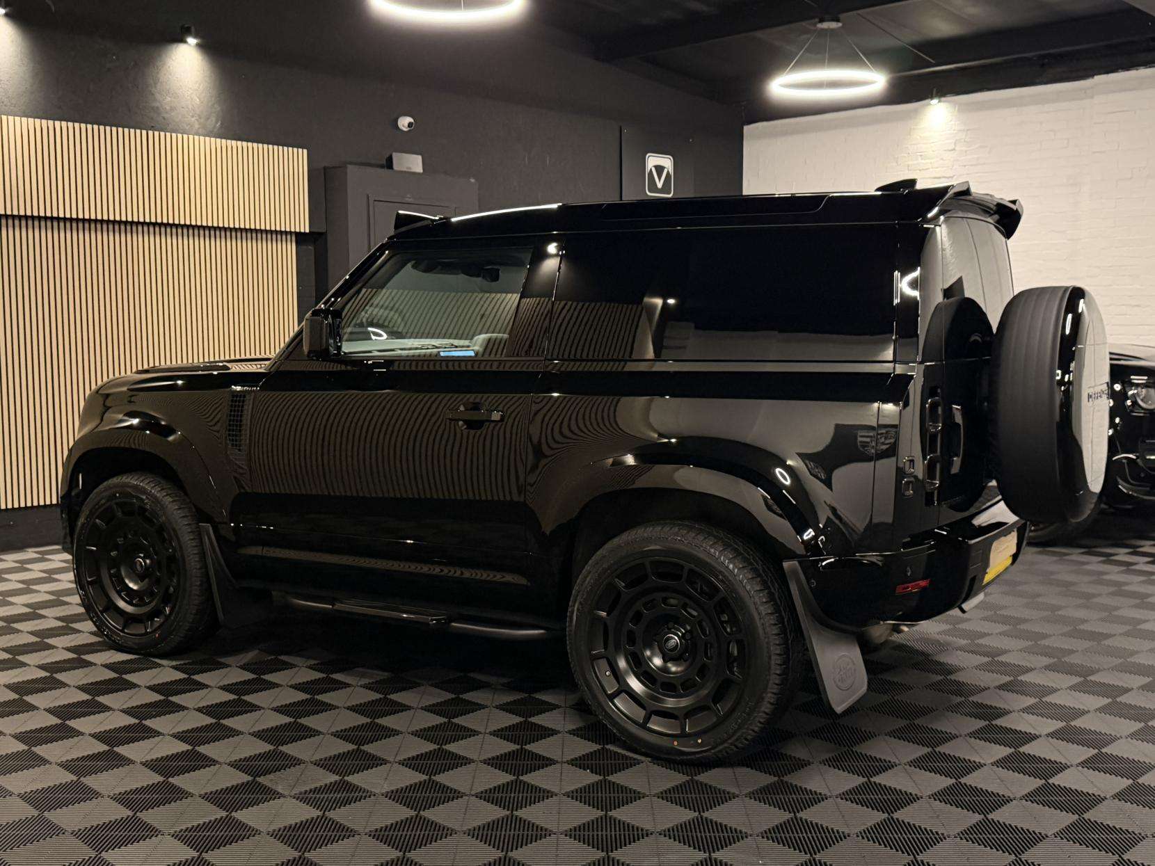 2025 LAND ROVER DEFENDER 90 2025 LAND ROVER DEFENDER 90