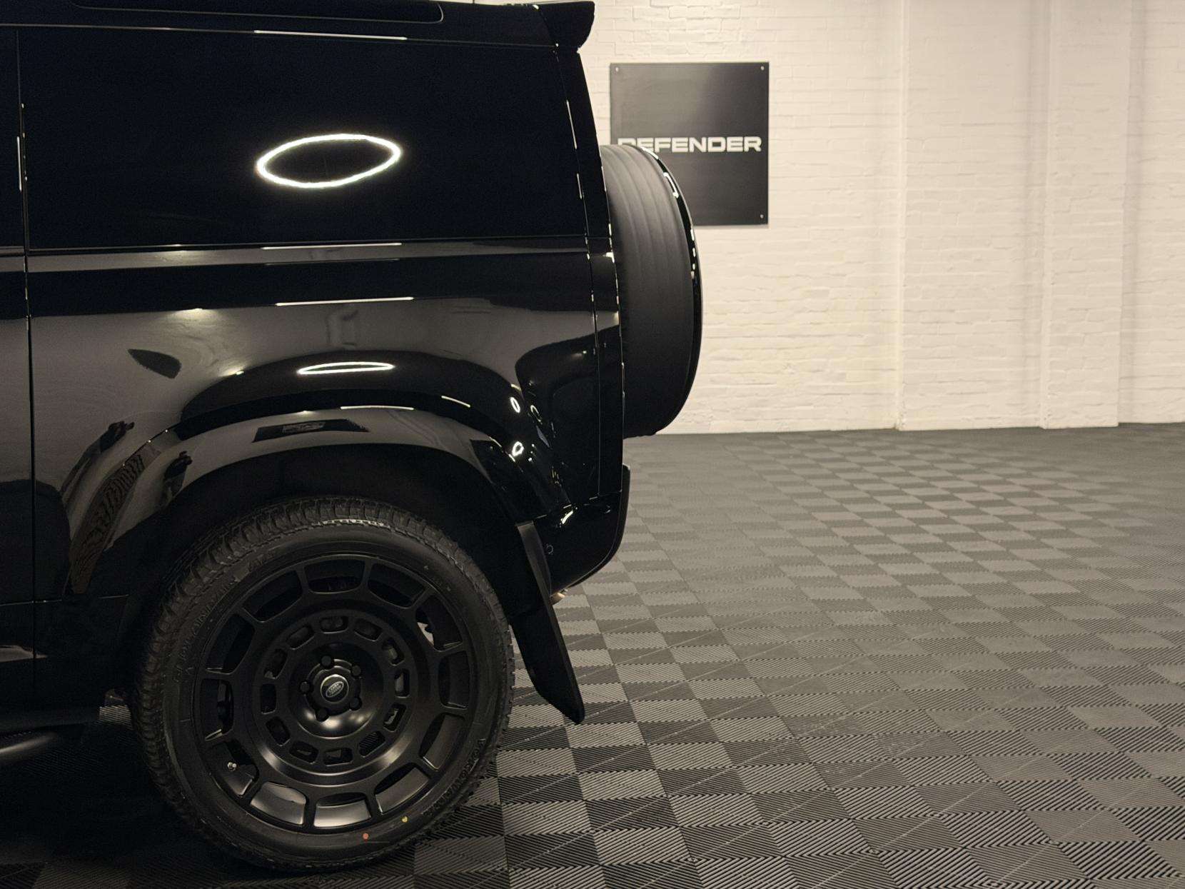 2025 LAND ROVER DEFENDER 90 2025 LAND ROVER DEFENDER 90