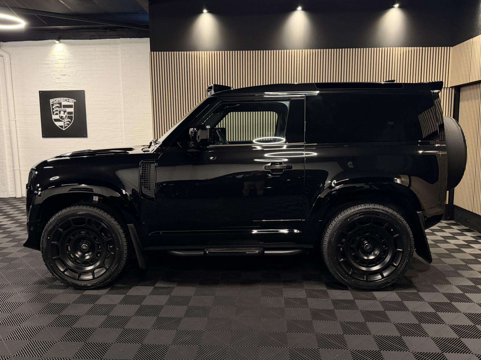 2025 LAND ROVER DEFENDER 90 2025 LAND ROVER DEFENDER 90