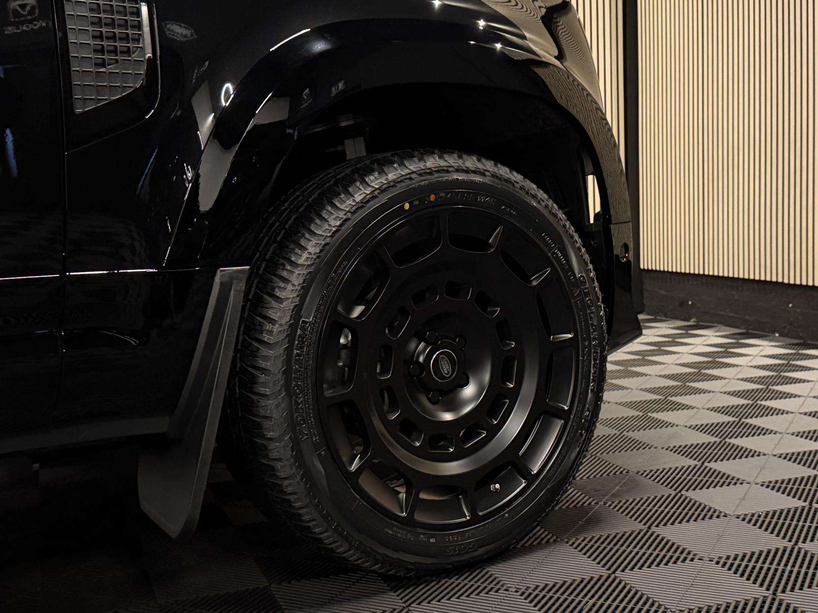 2025 LAND ROVER DEFENDER 90 2025 LAND ROVER DEFENDER 90