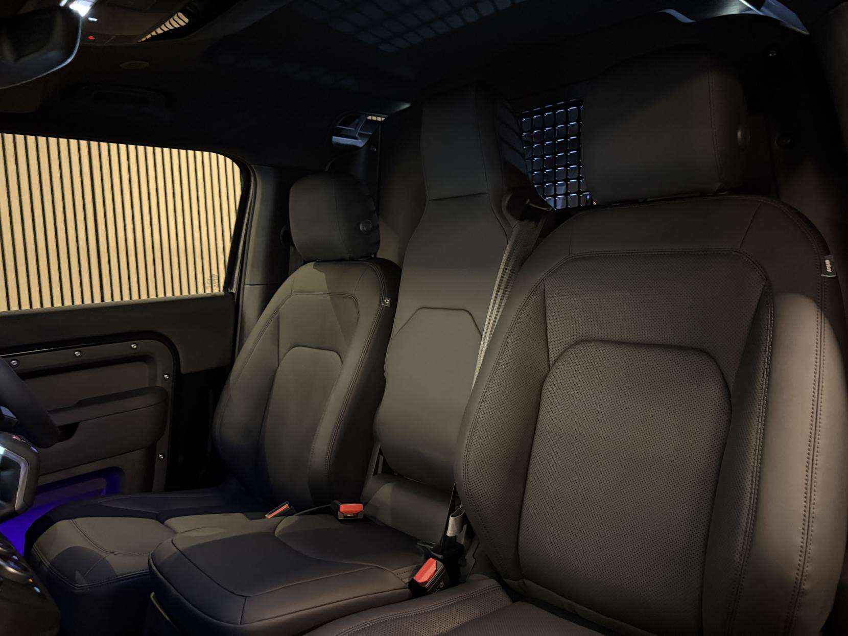 2026 LAND ROVER DEFENDER 90 2026 LAND ROVER DEFENDER 90