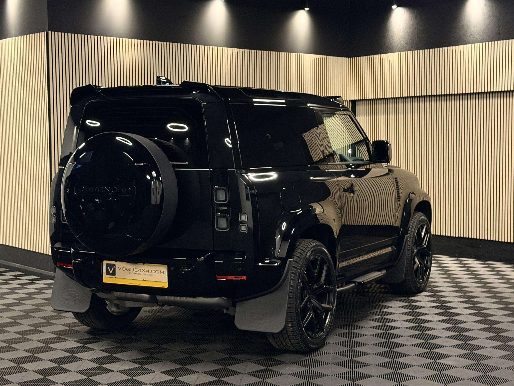 A 2026 LAND ROVER DEFENDER 90 3.0 D250 MHEV X-Dynamic HSE Hard Top SUV 3dr Diesel Auto 4WD SWB Euro 6 (s/s) (249 ps) A 2026 LAND ROVER DEFENDER 90 3.0 D250 MHEV X-Dynamic HSE Hard Top SUV 3dr Diesel Auto 4WD SWB Euro 6 (s/s) (249 ps)