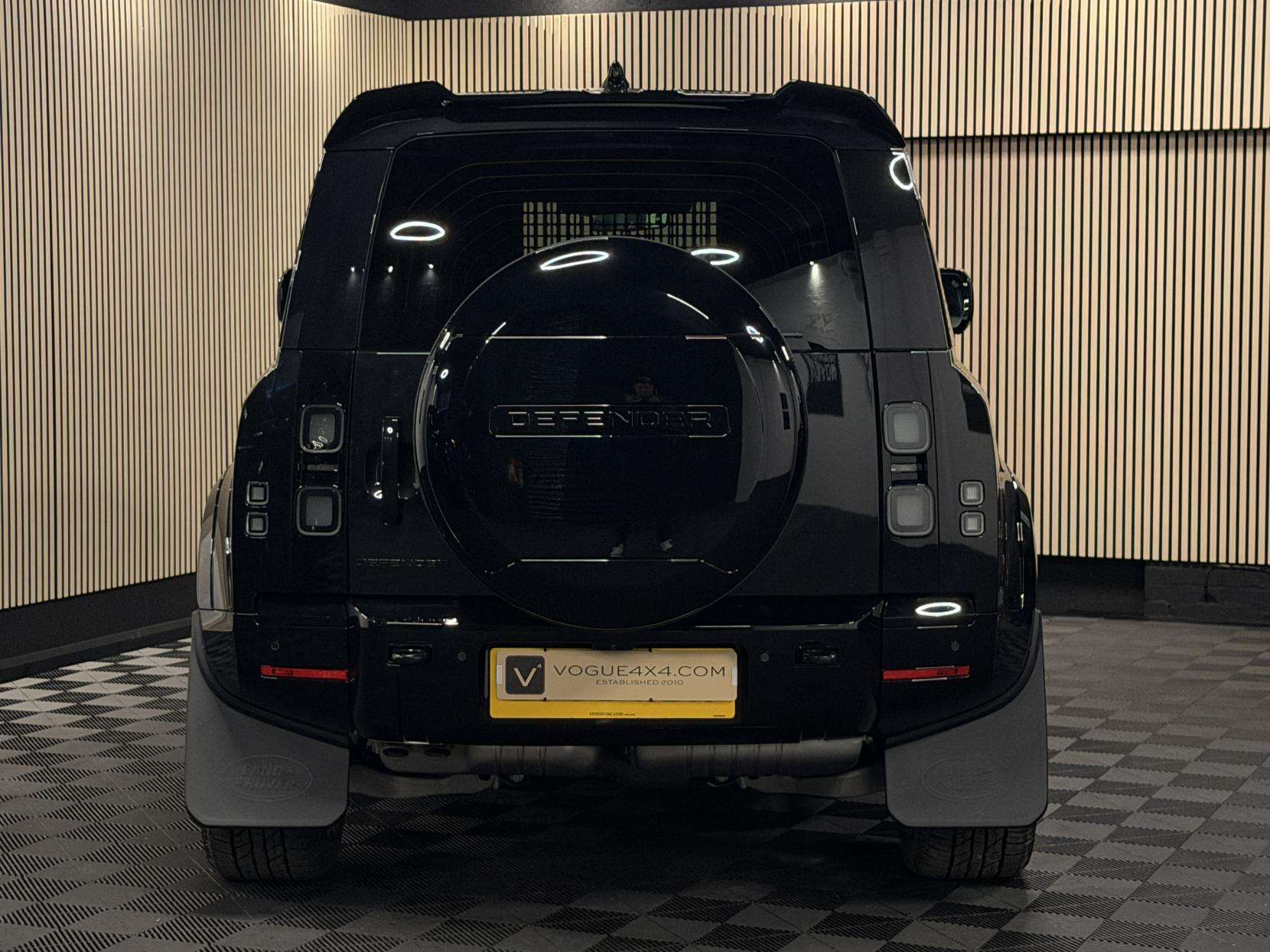 2026 LAND ROVER DEFENDER 90 2026 LAND ROVER DEFENDER 90