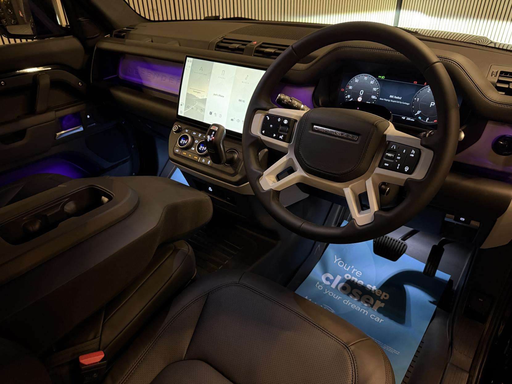 A 2026 LAND ROVER DEFENDER 90 3.0 D250 MHEV X-Dynamic HSE Hard Top SUV 3dr Diesel Auto 4WD SWB Euro 6 (s/s) (249 ps) A 2026 LAND ROVER DEFENDER 90 3.0 D250 MHEV X-Dynamic HSE Hard Top SUV 3dr Diesel Auto 4WD SWB Euro 6 (s/s) (249 ps)